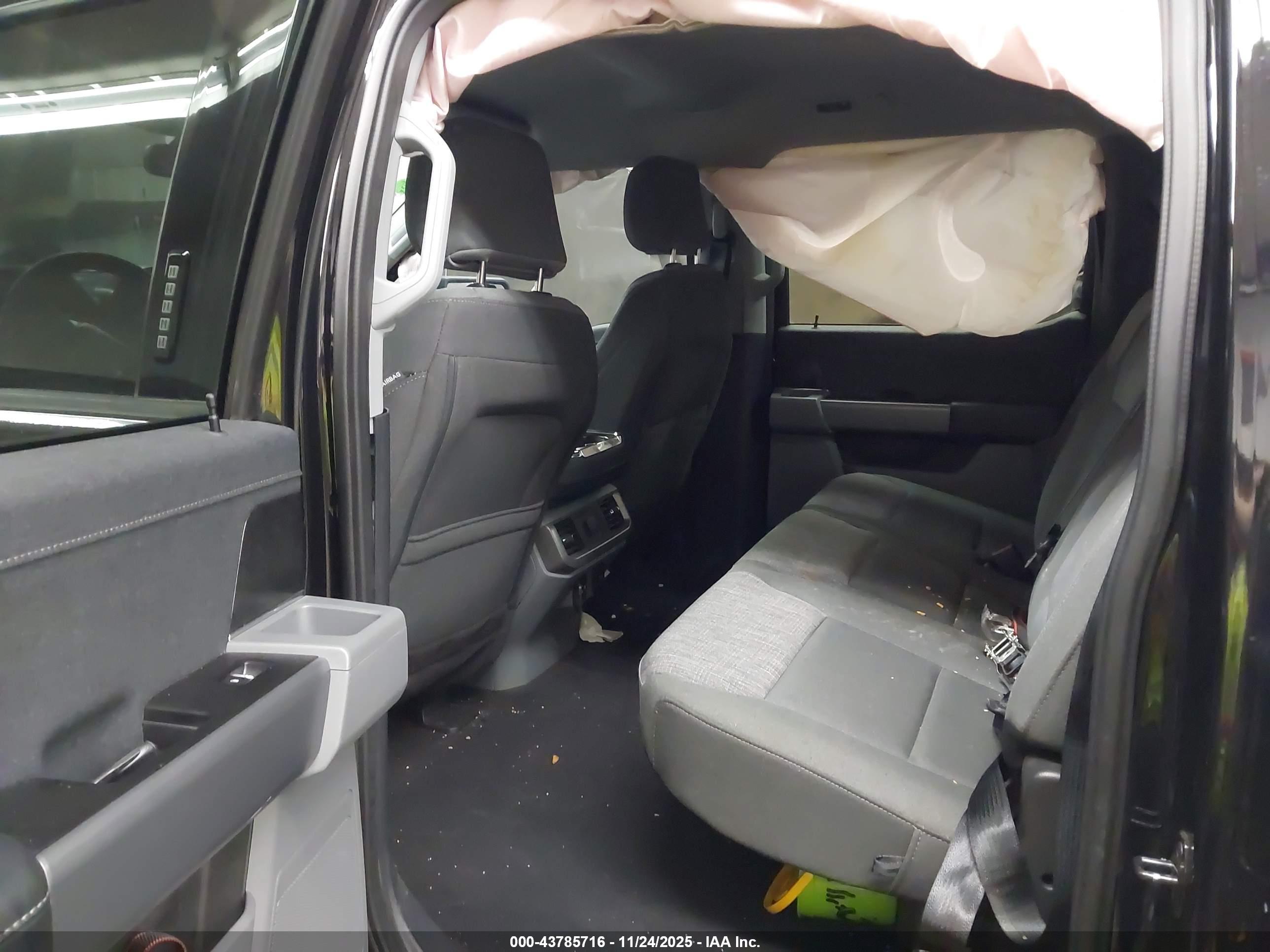 FORD F-150 image 8