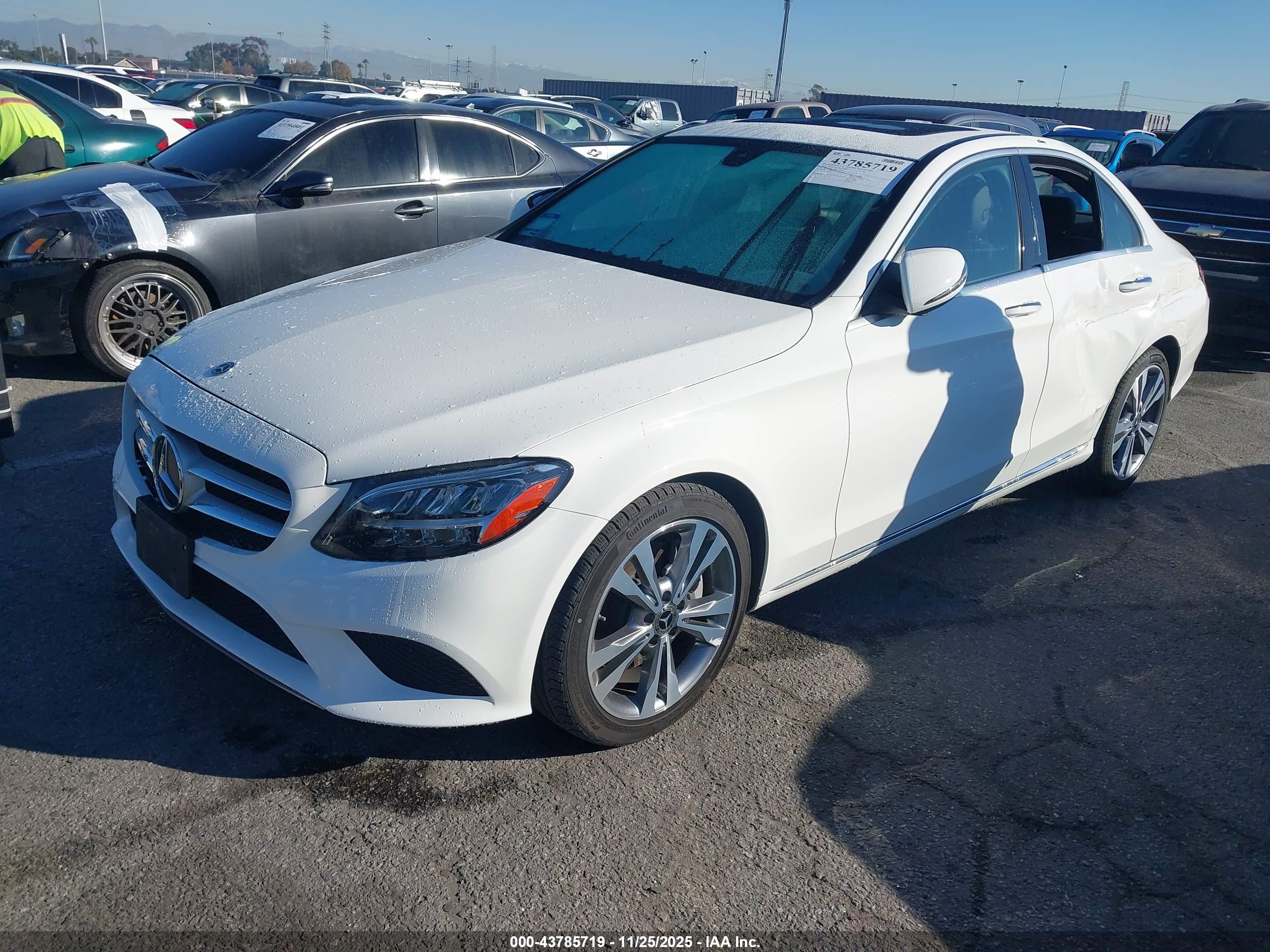 MERCEDES-BENZ C image 2