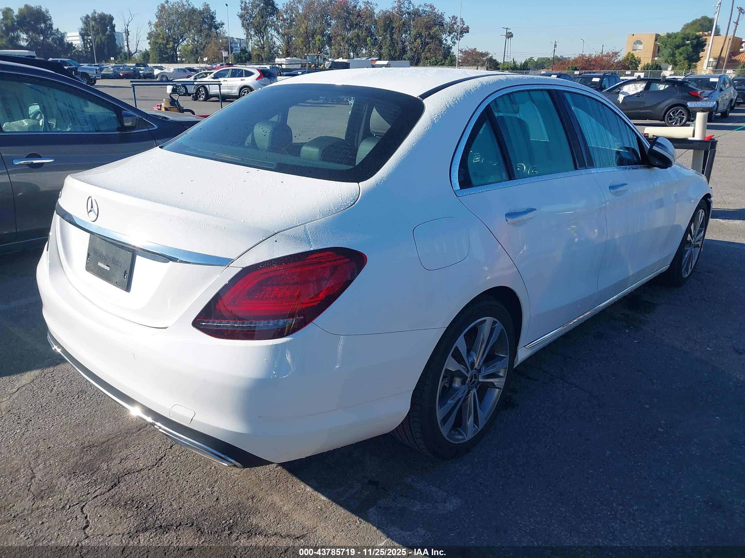 MERCEDES-BENZ C image 4