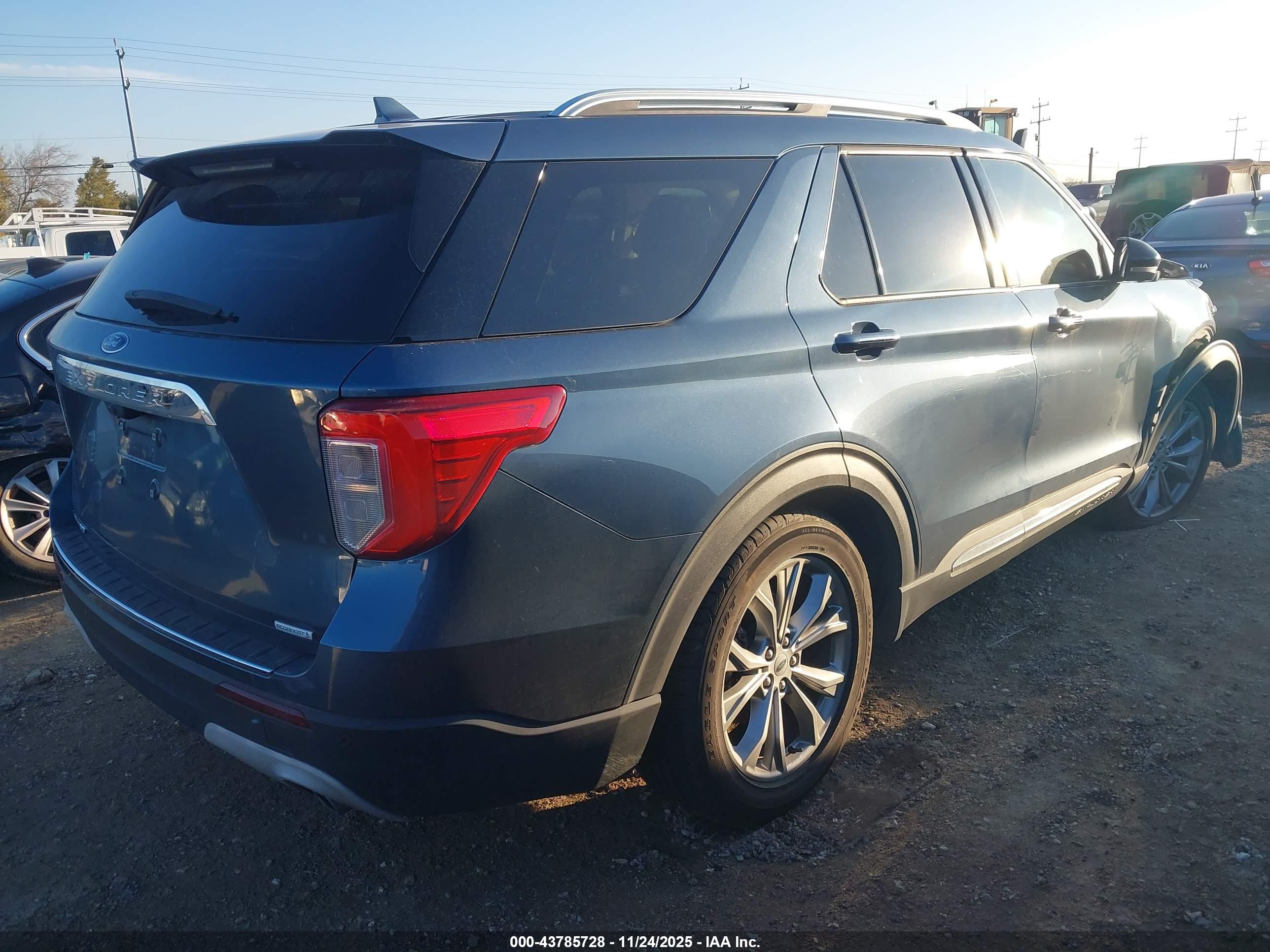 FORD EXPLORER image 4