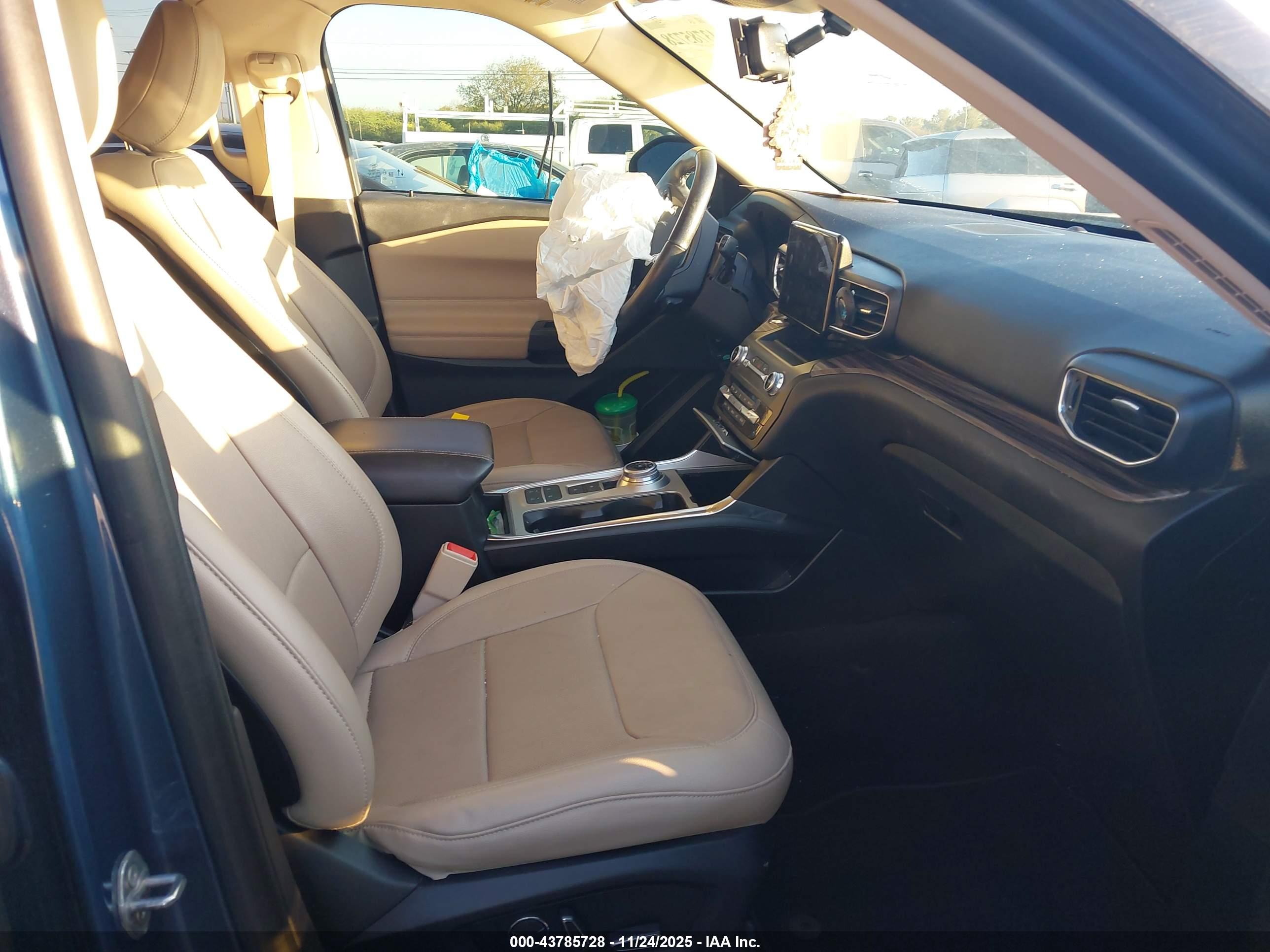 FORD EXPLORER image 5