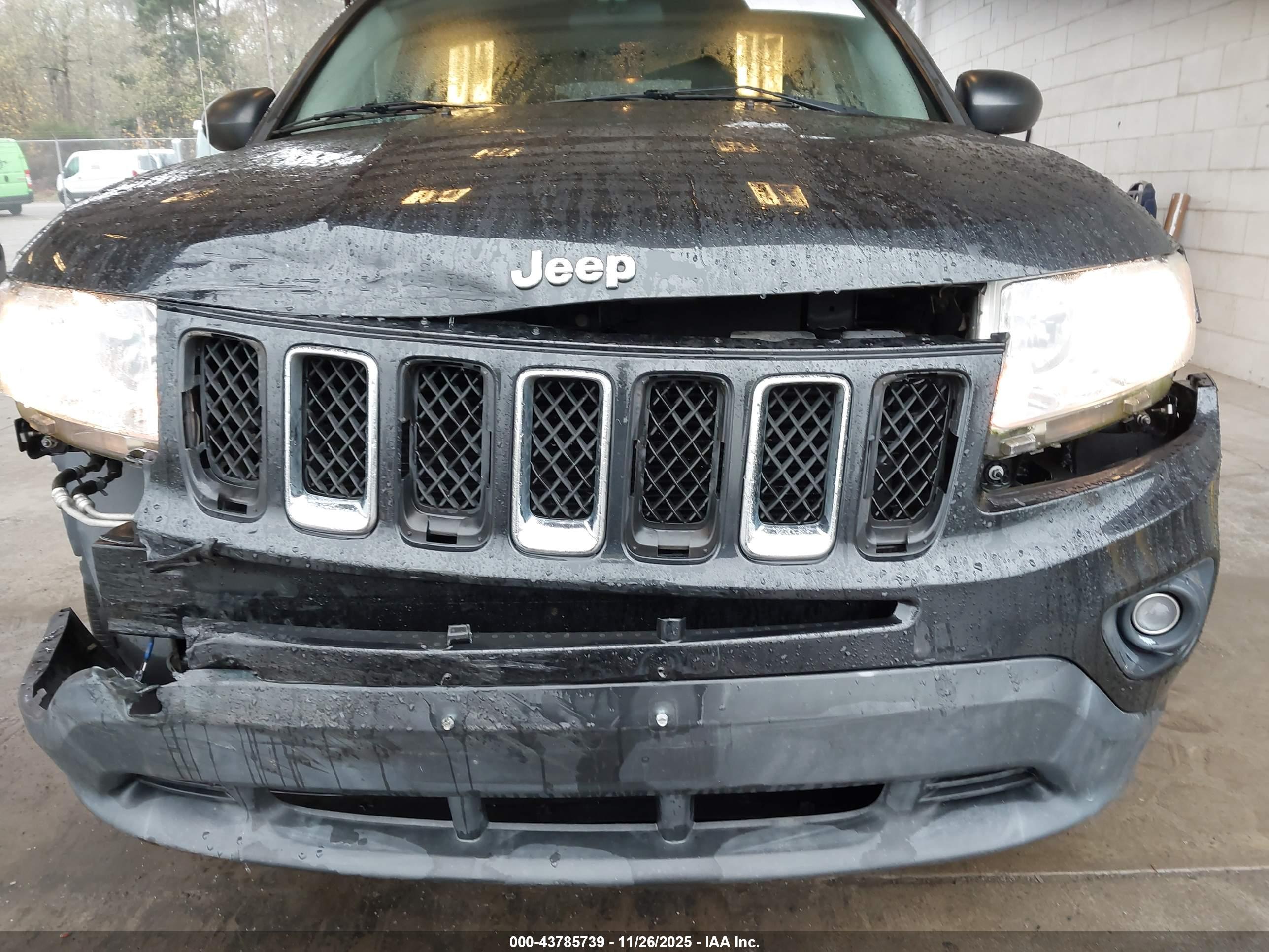JEEP COMPASS image 6