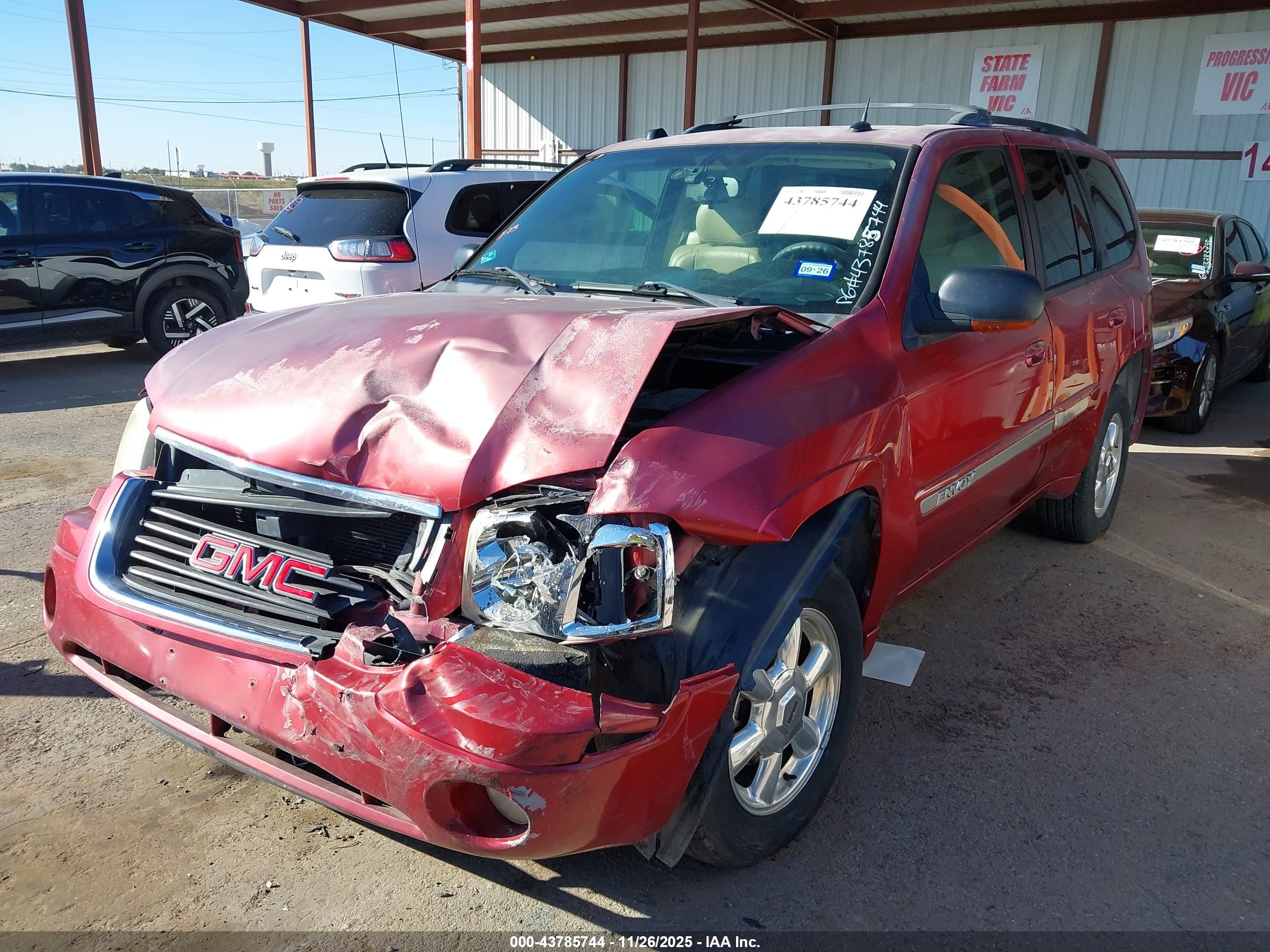 GMC ENVOY image 2