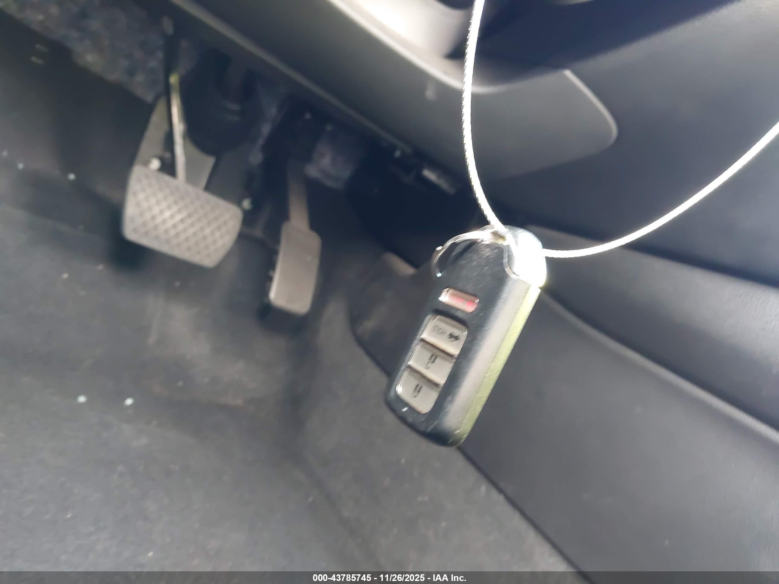 HONDA ACCORD image 11