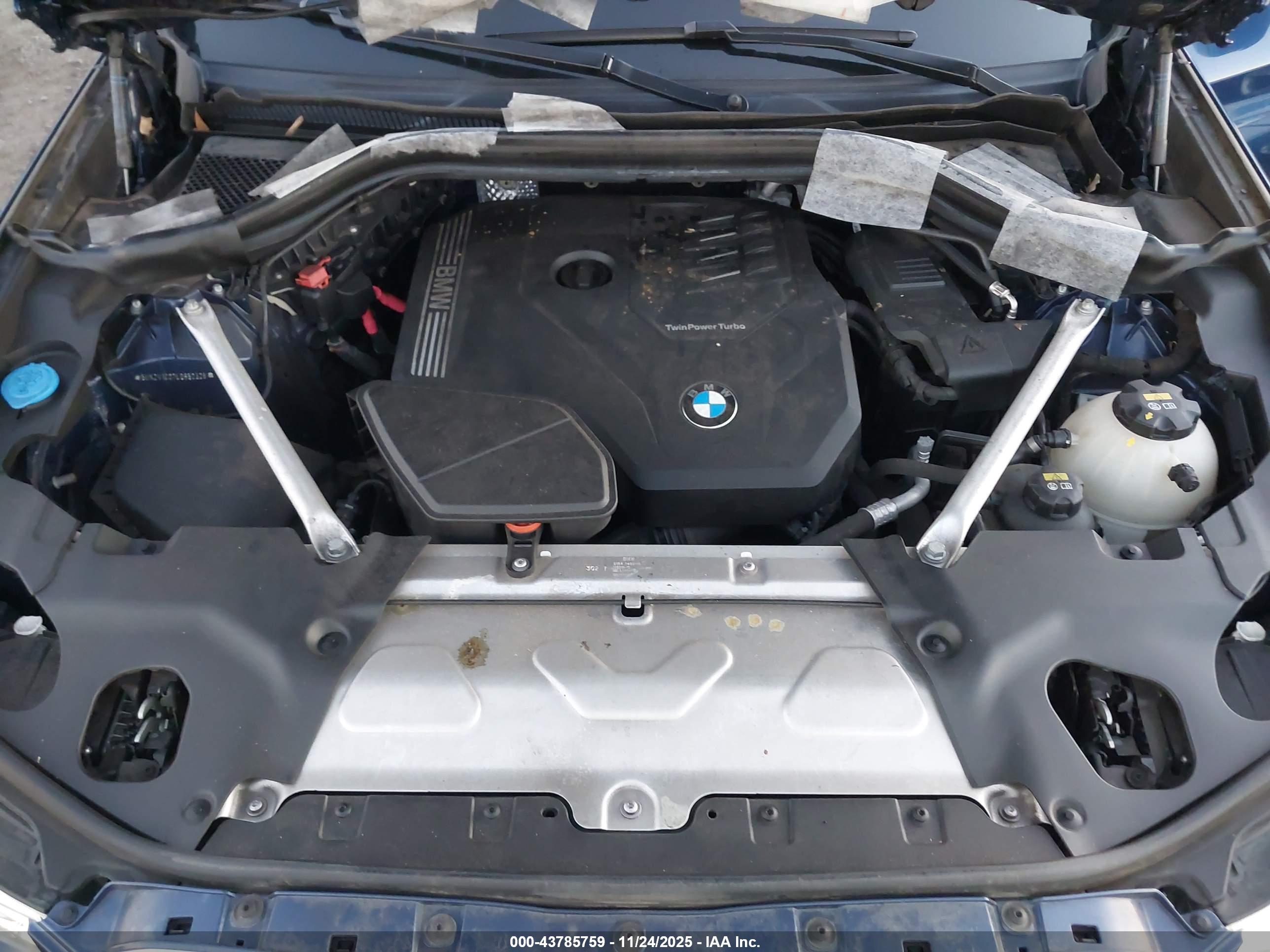 BMW X4 image 10