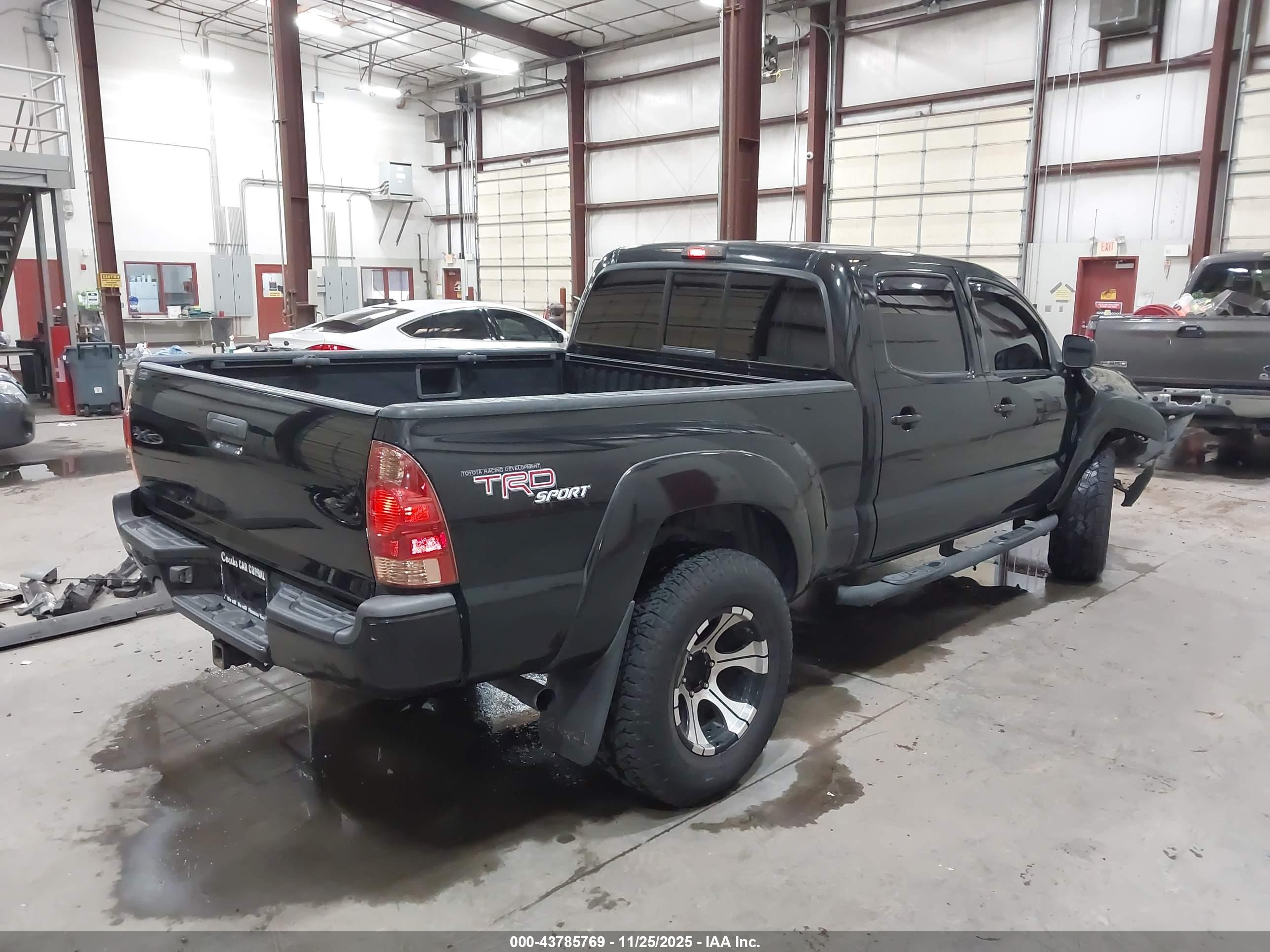 TOYOTA TACOMA image 4