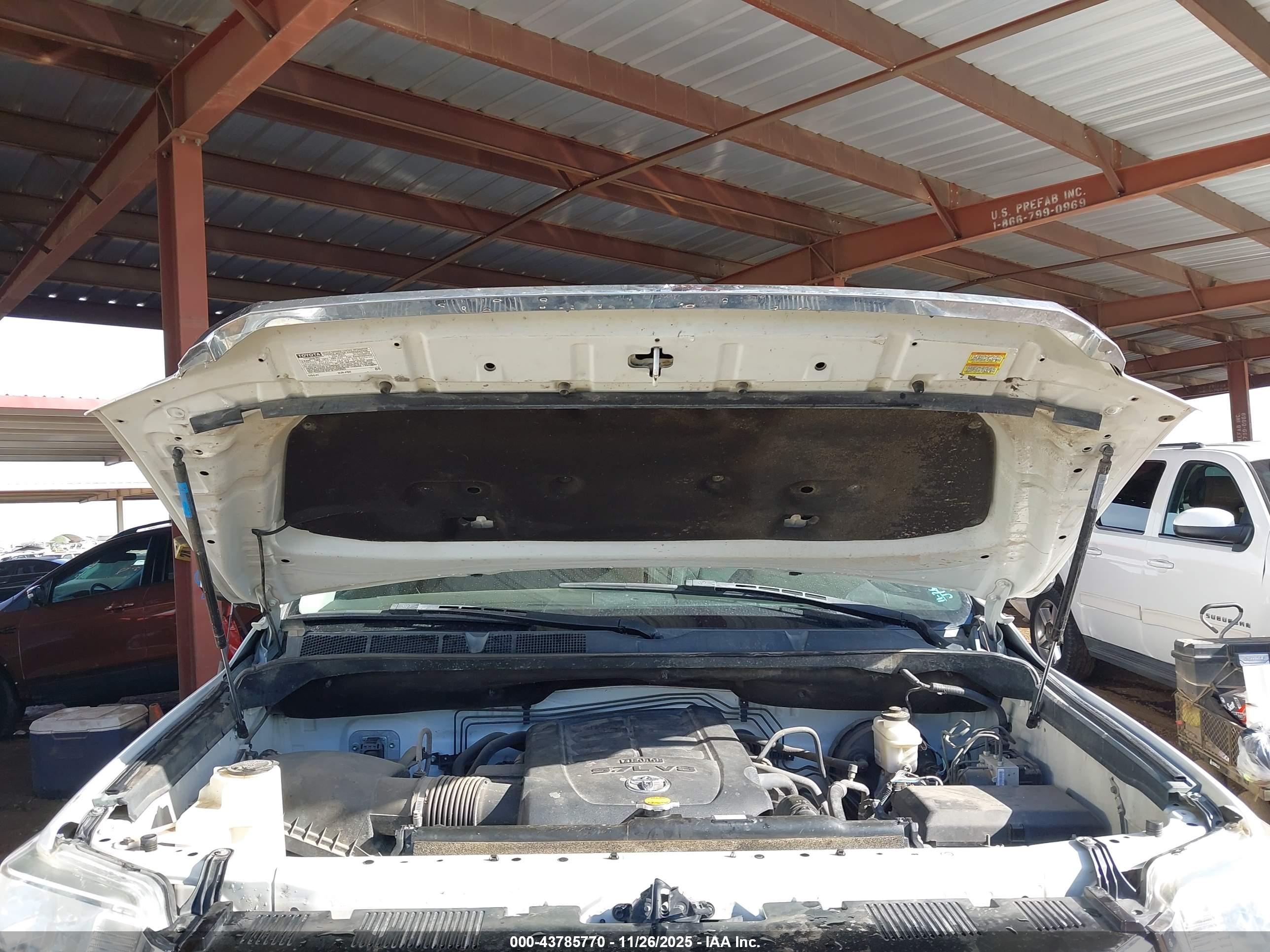 TOYOTA TUNDRA image 10