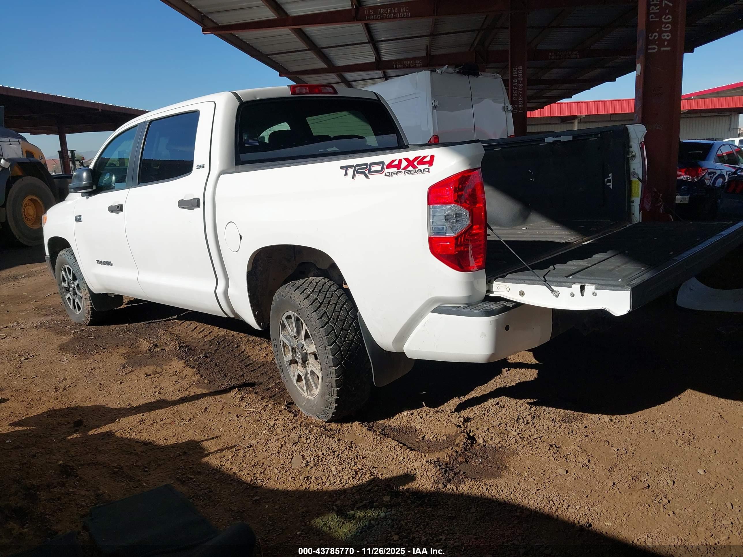 TOYOTA TUNDRA image 3