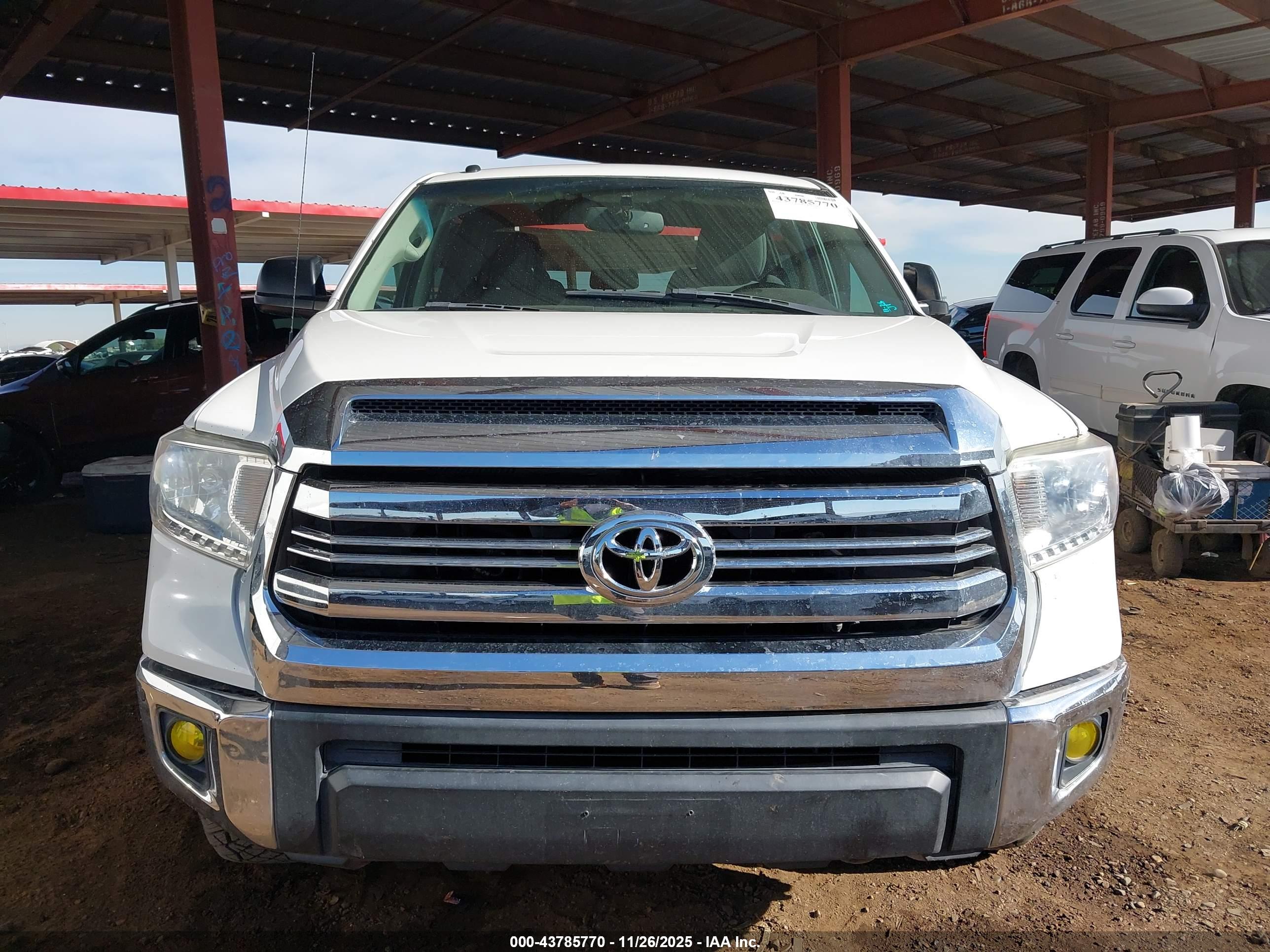 TOYOTA TUNDRA image 6