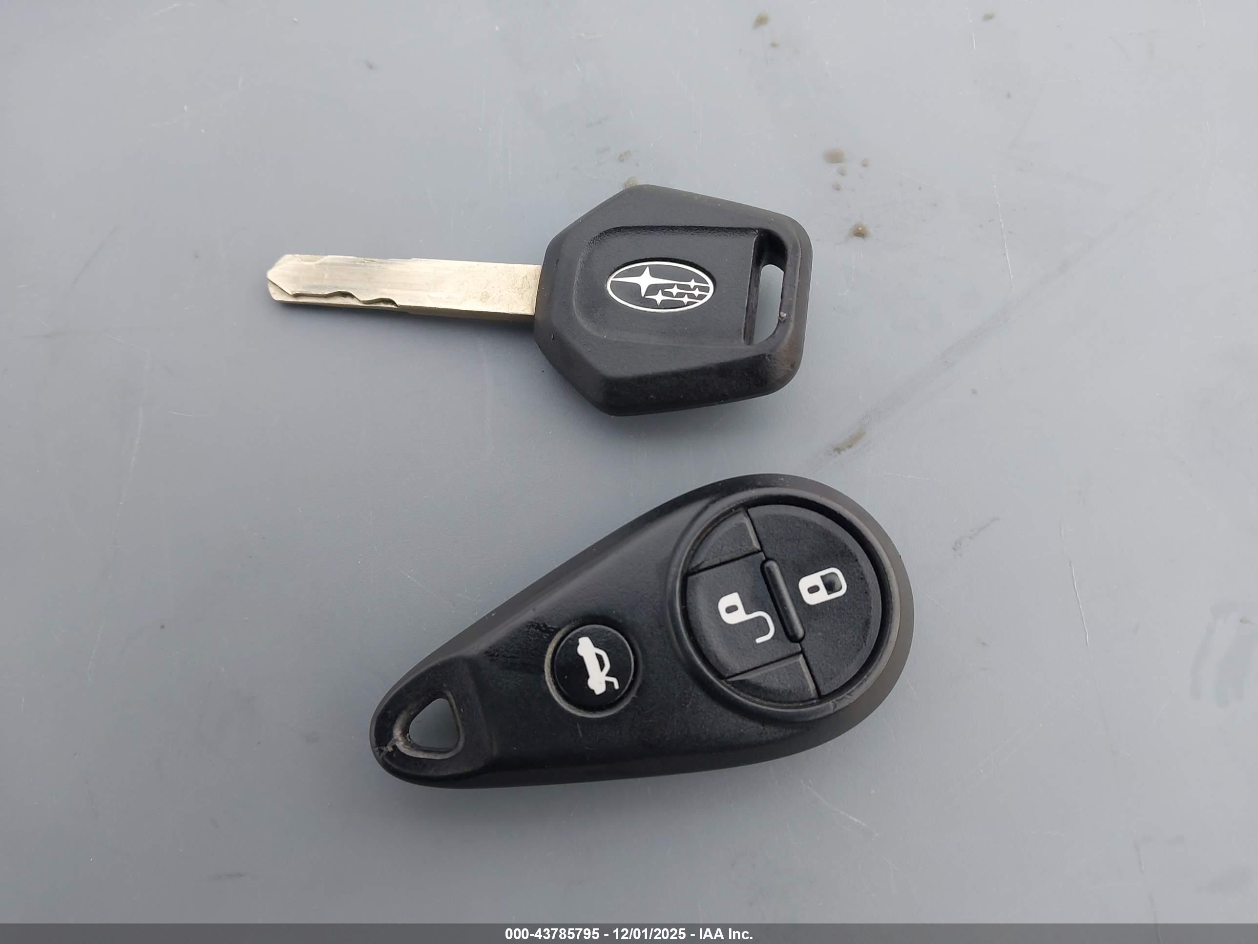 SUBARU FORESTER image 11