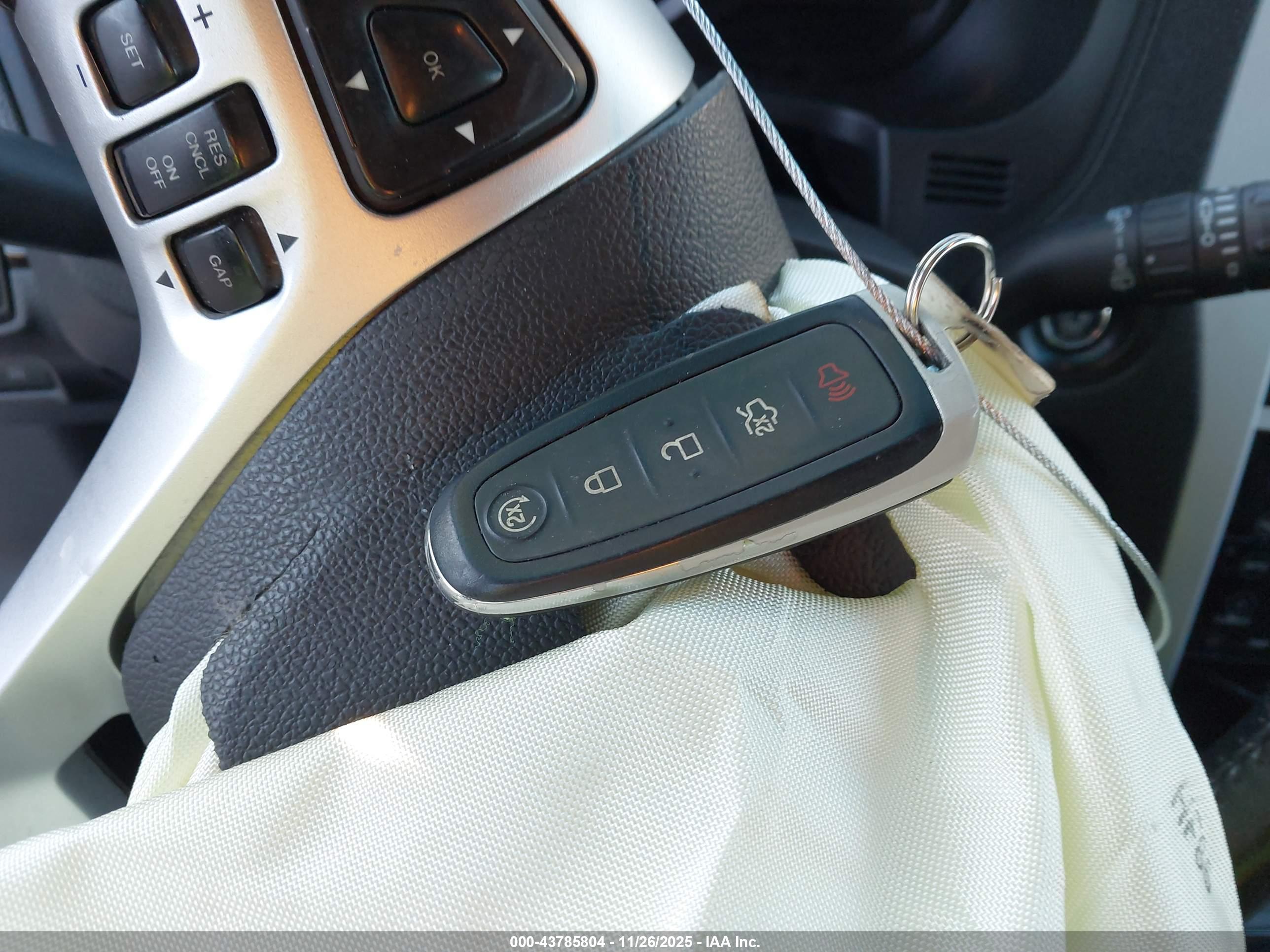 FORD EXPLORER image 11