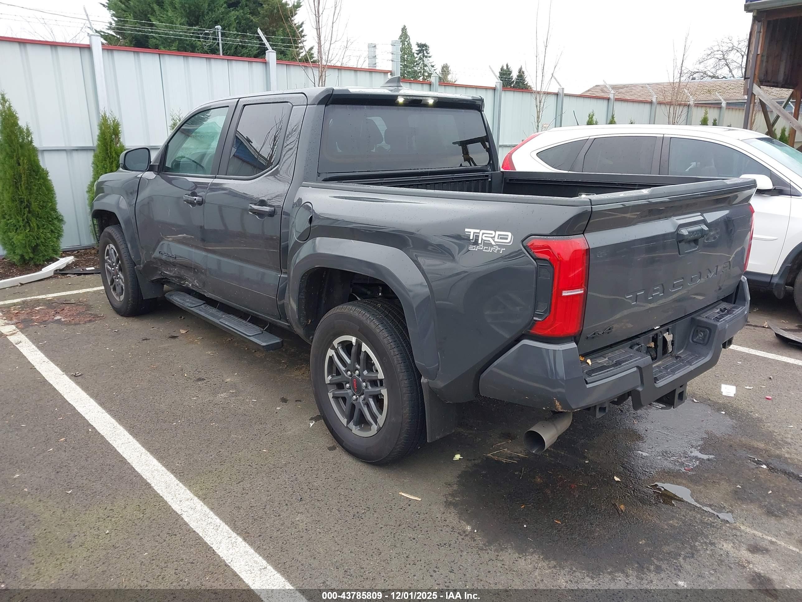 TOYOTA TACOMA image 3