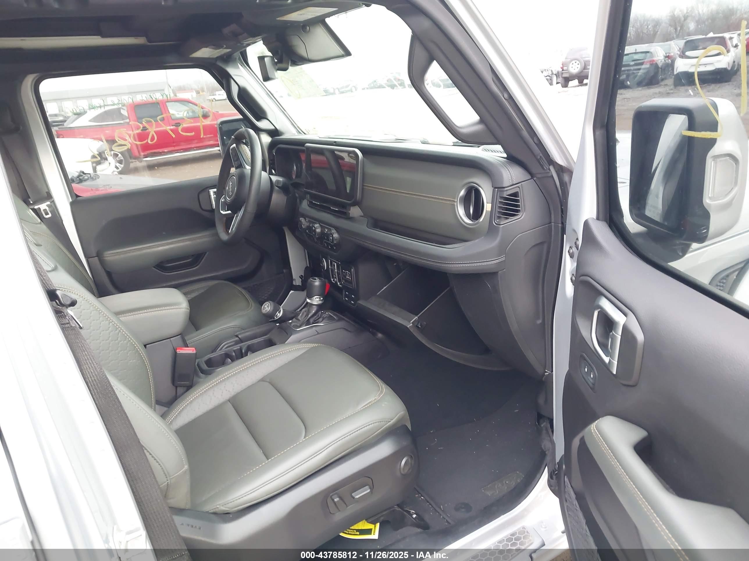 JEEP WRANGLER image 5