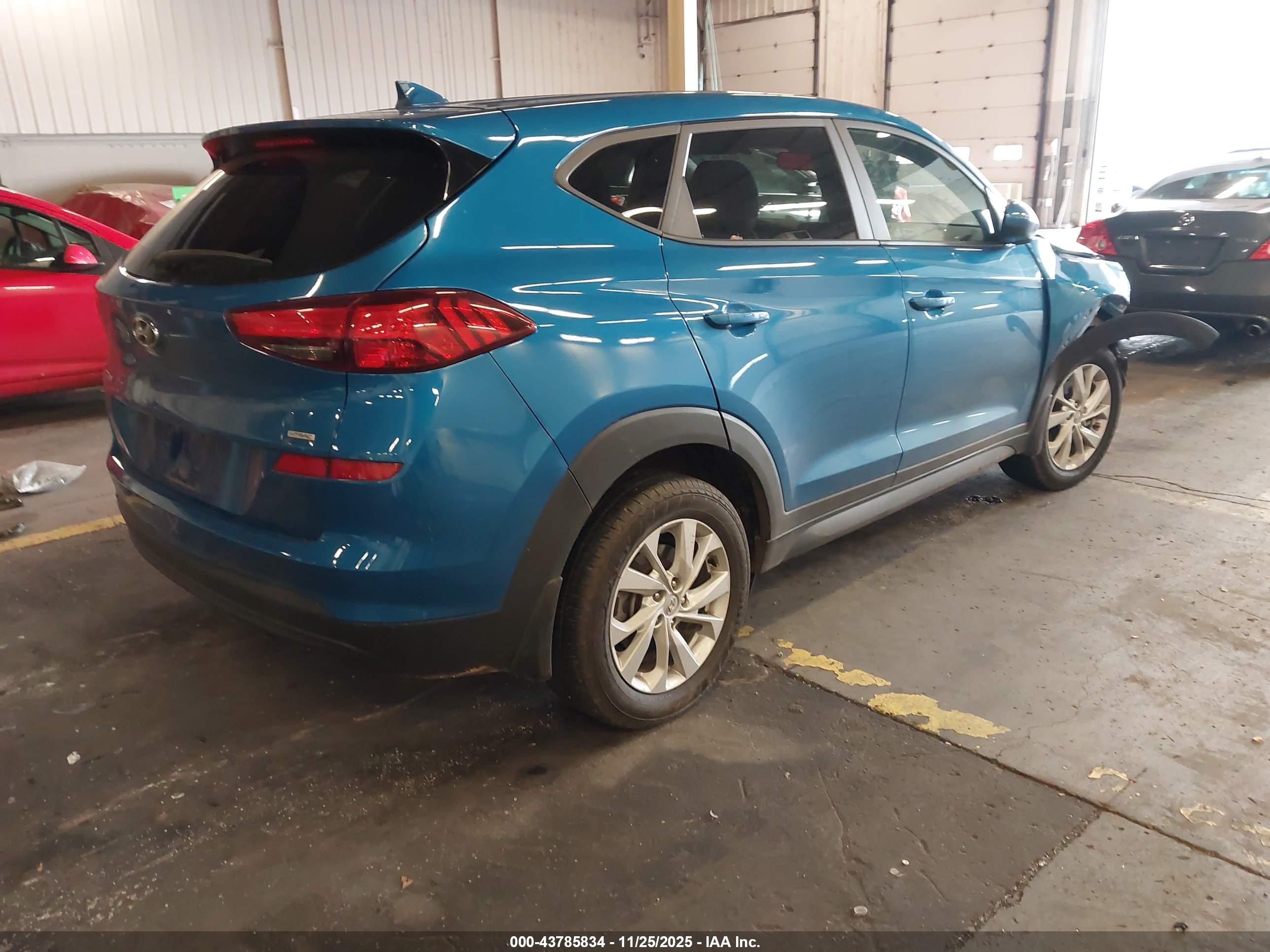 HYUNDAI TUCSON image 4