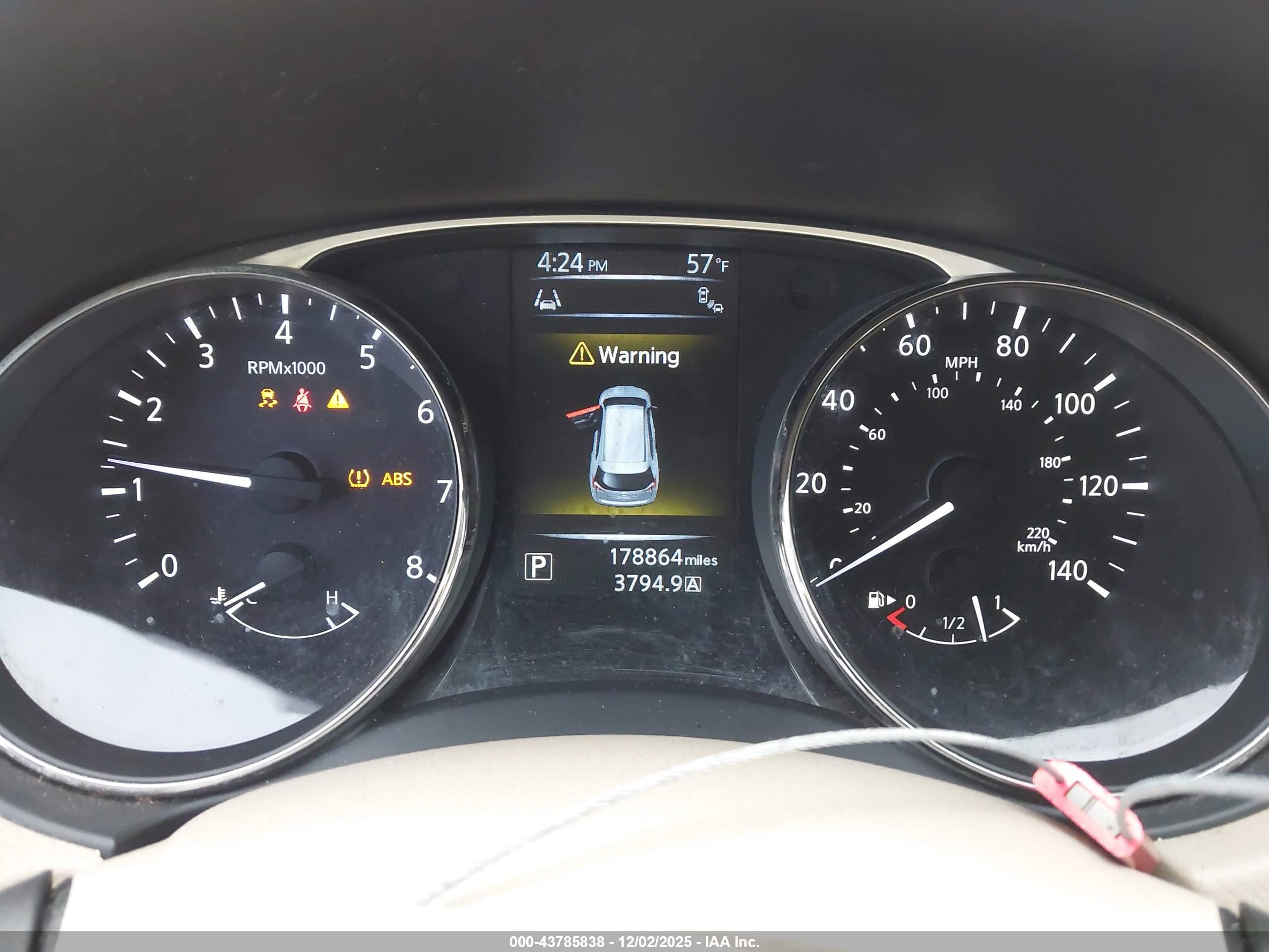 NISSAN ROGUE image 7