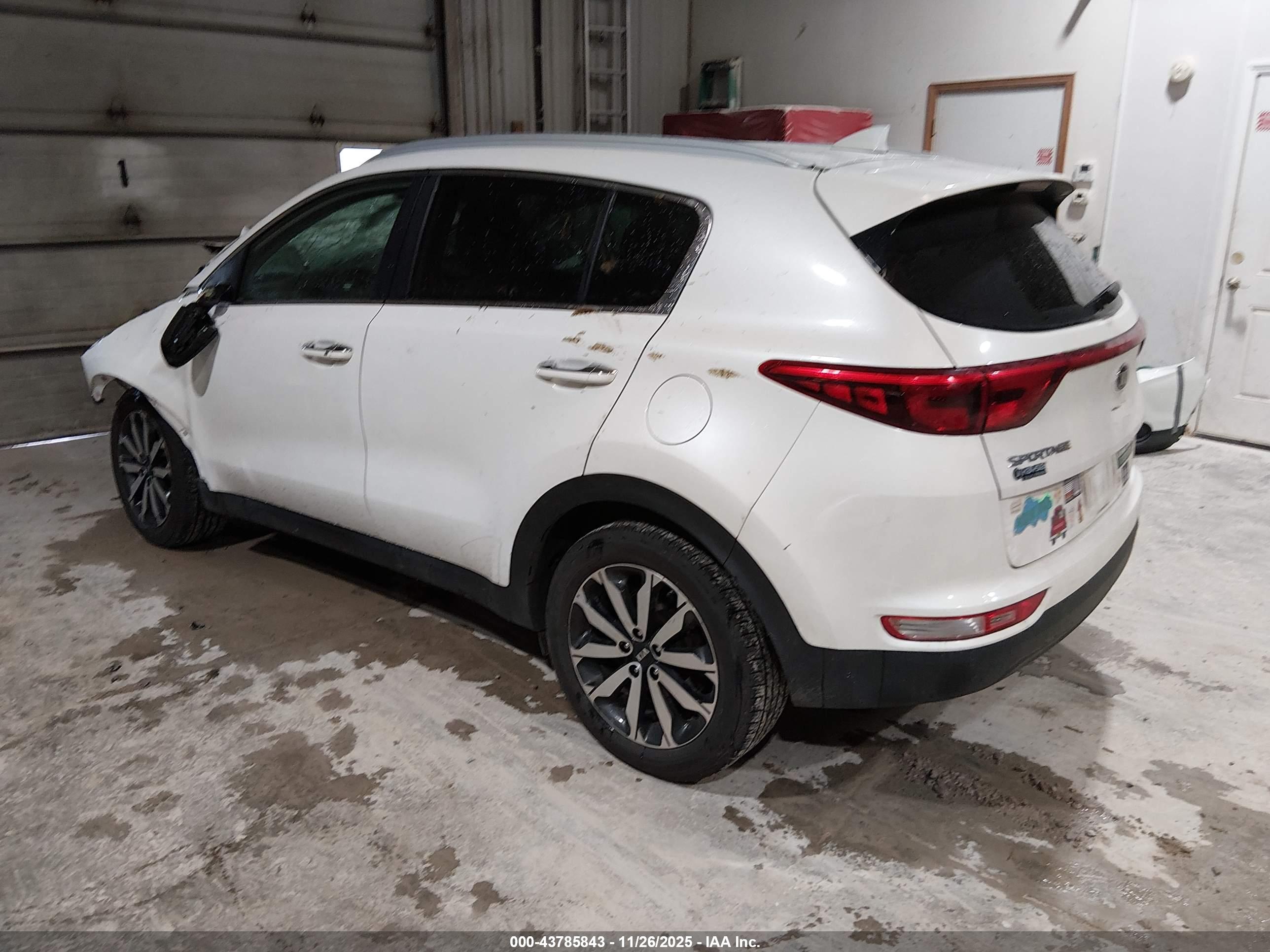 KIA SPORTAGE image 3