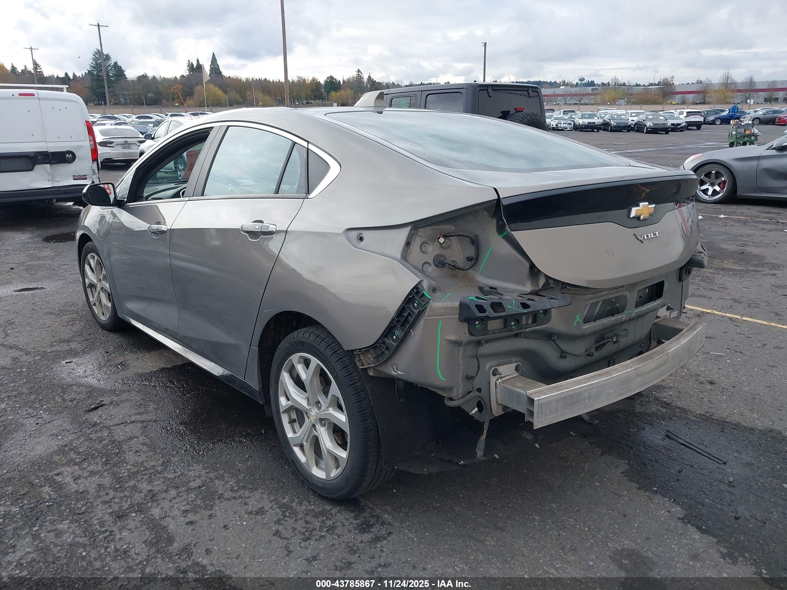 CHEVROLET VOLT image 3
