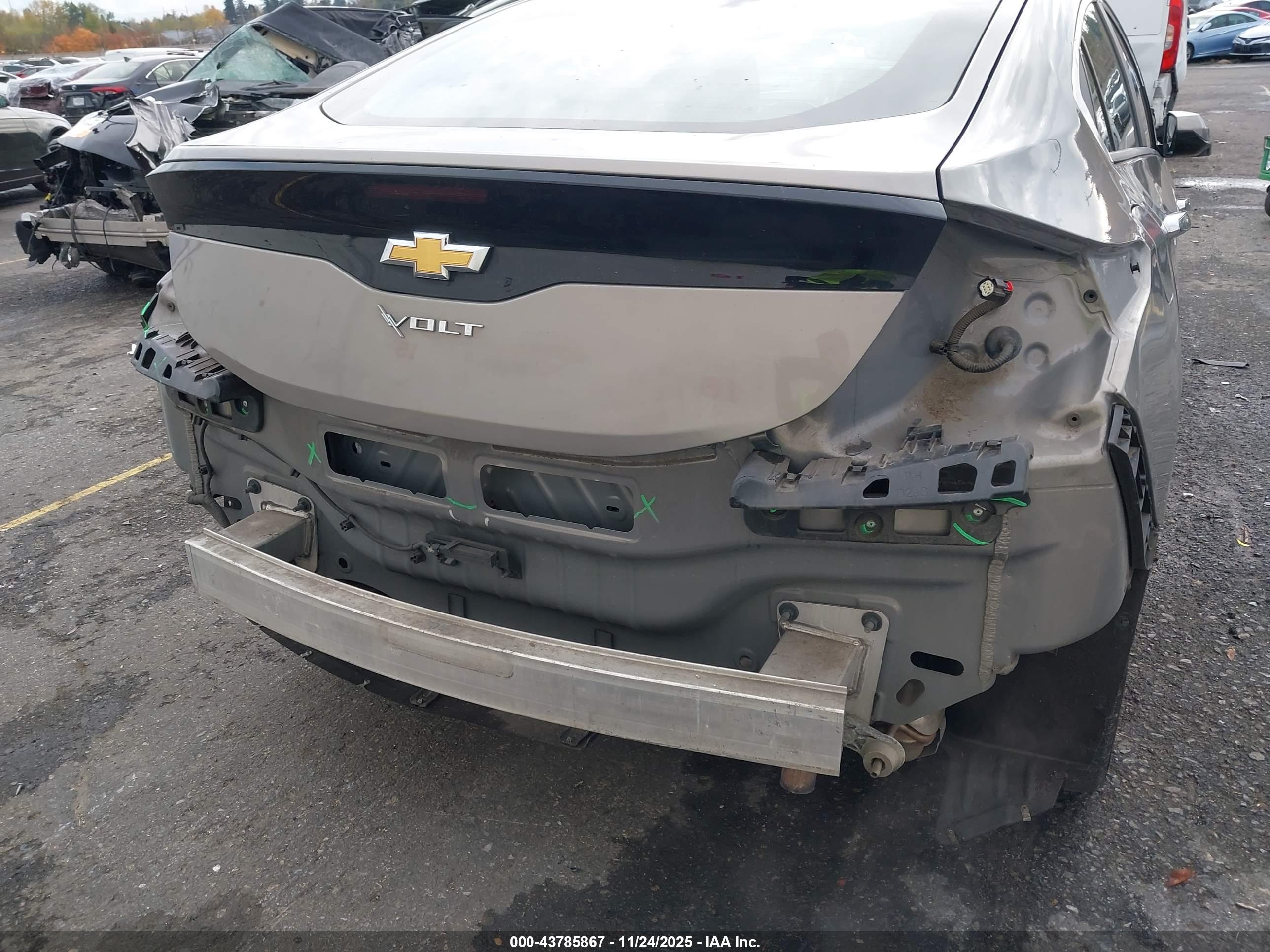 CHEVROLET VOLT image 6