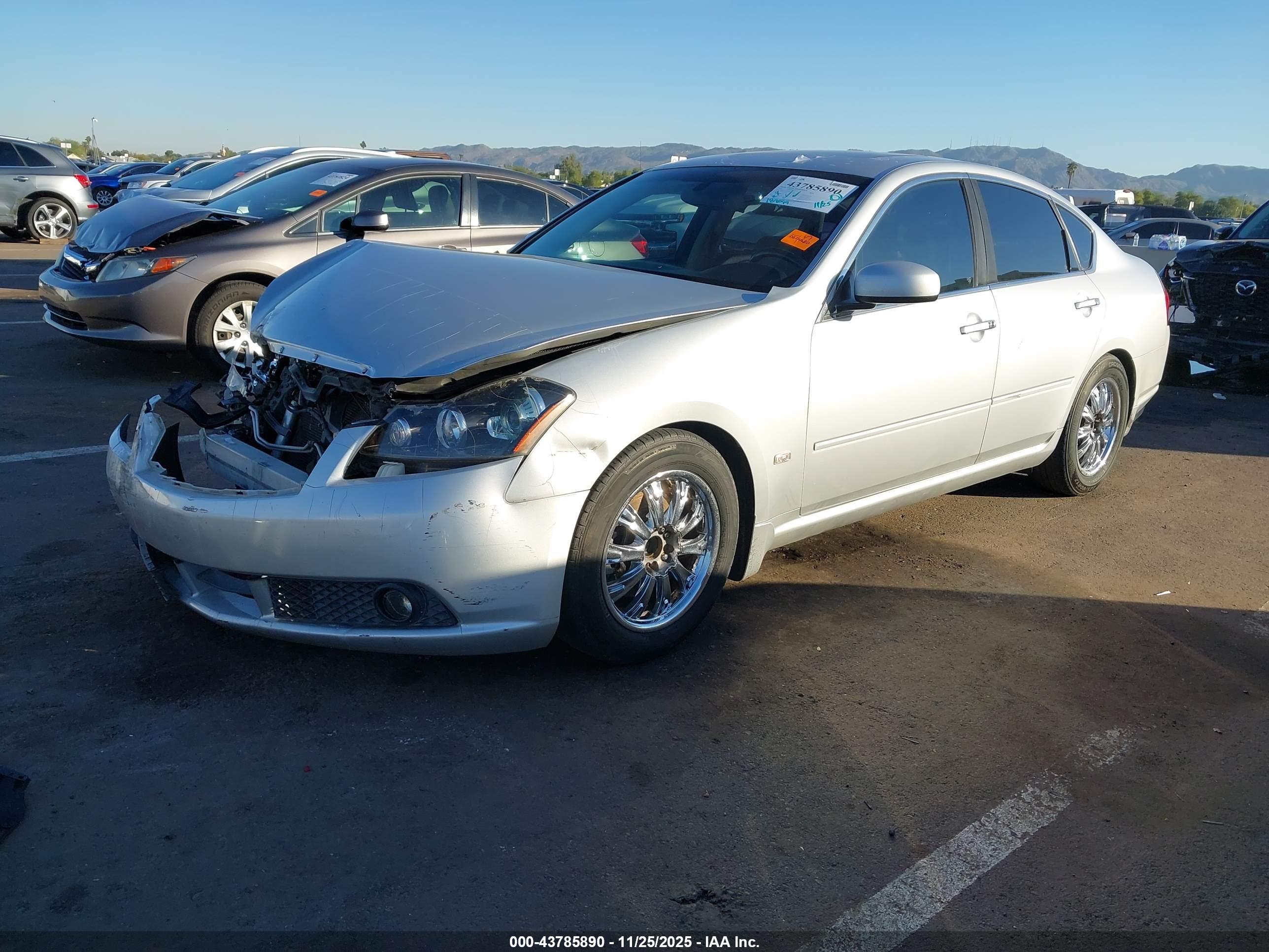 INFINITI M35 image 2
