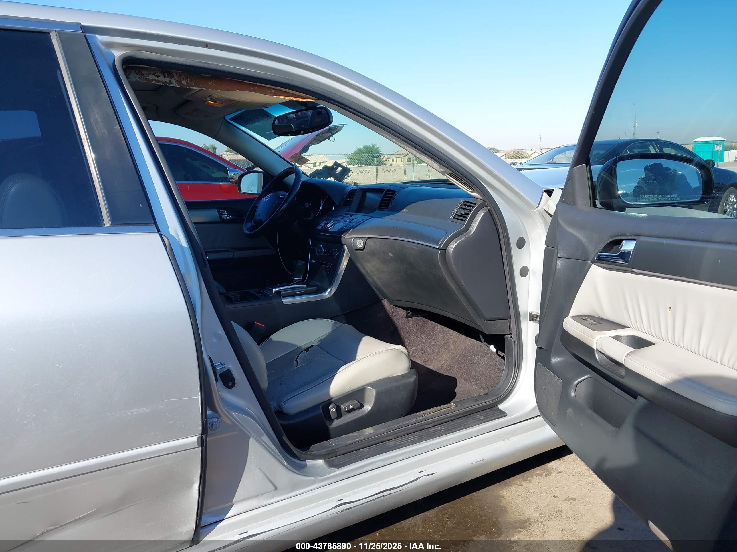 INFINITI M35 image 5