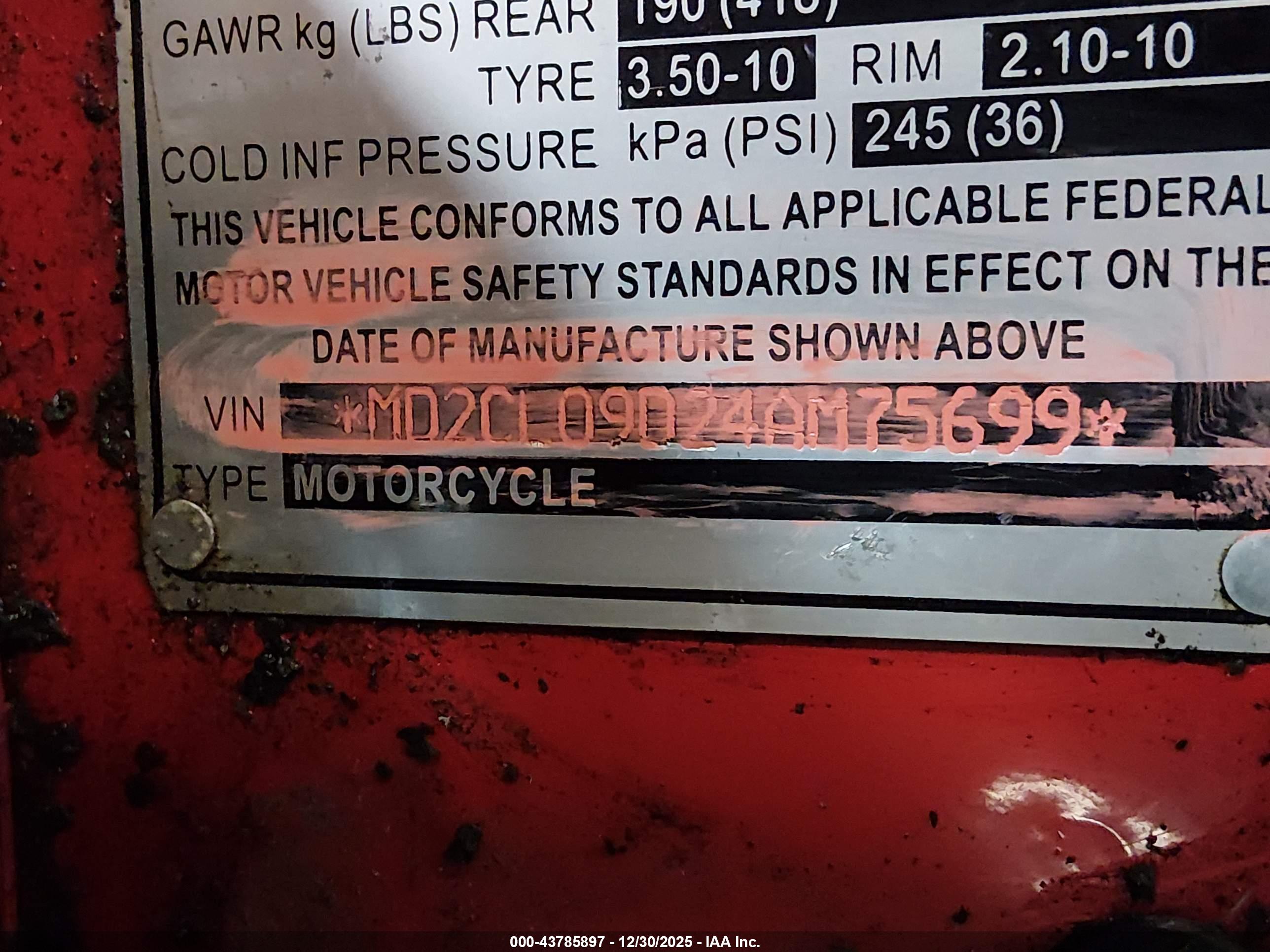 BAJAJ CHETAK image 10