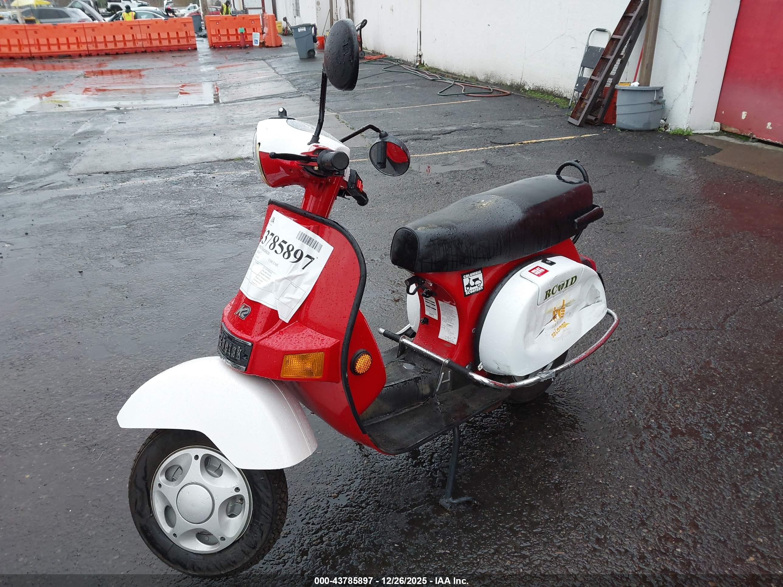 BAJAJ CHETAK image 2