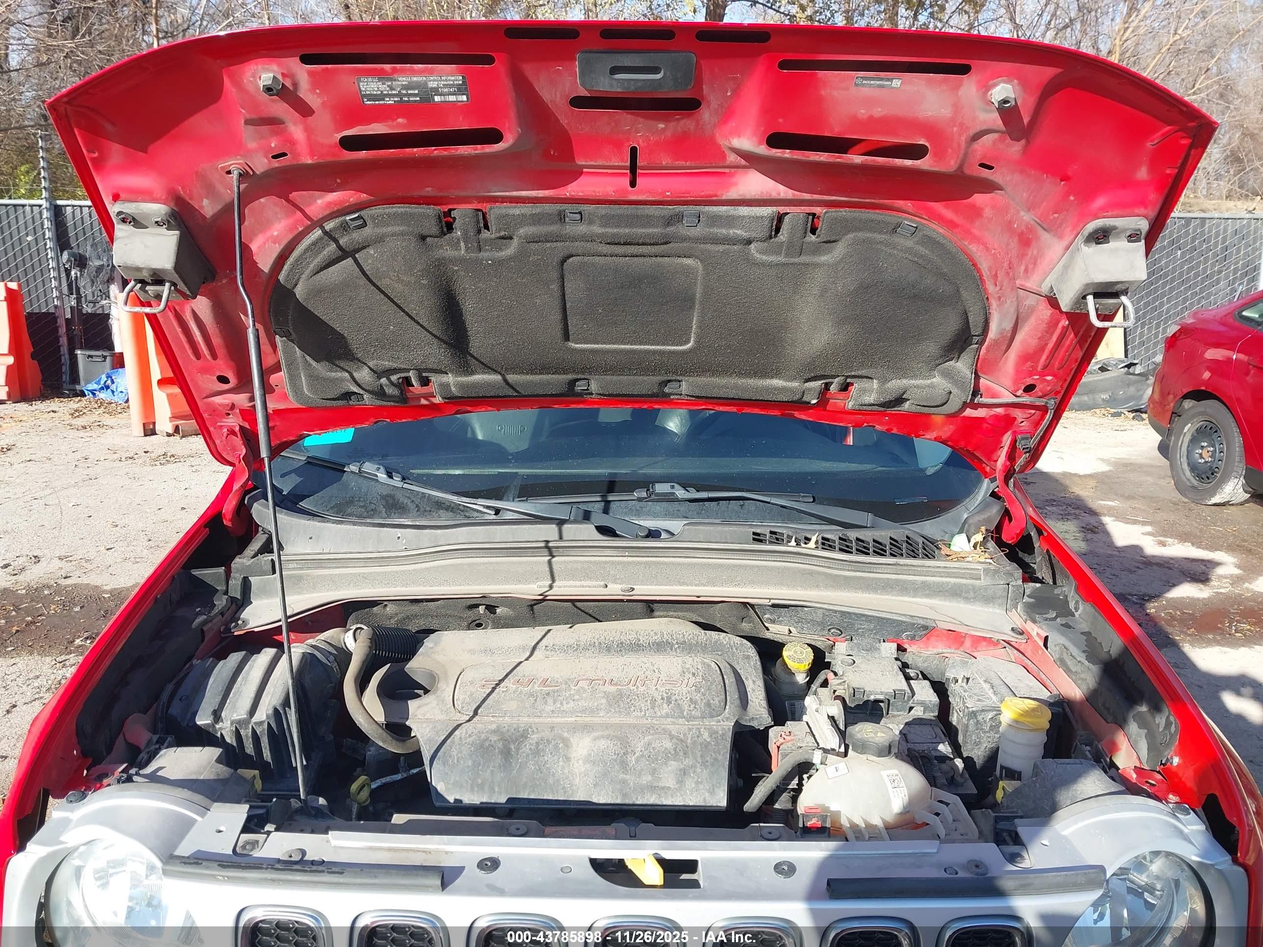 JEEP RENEGADE image 10