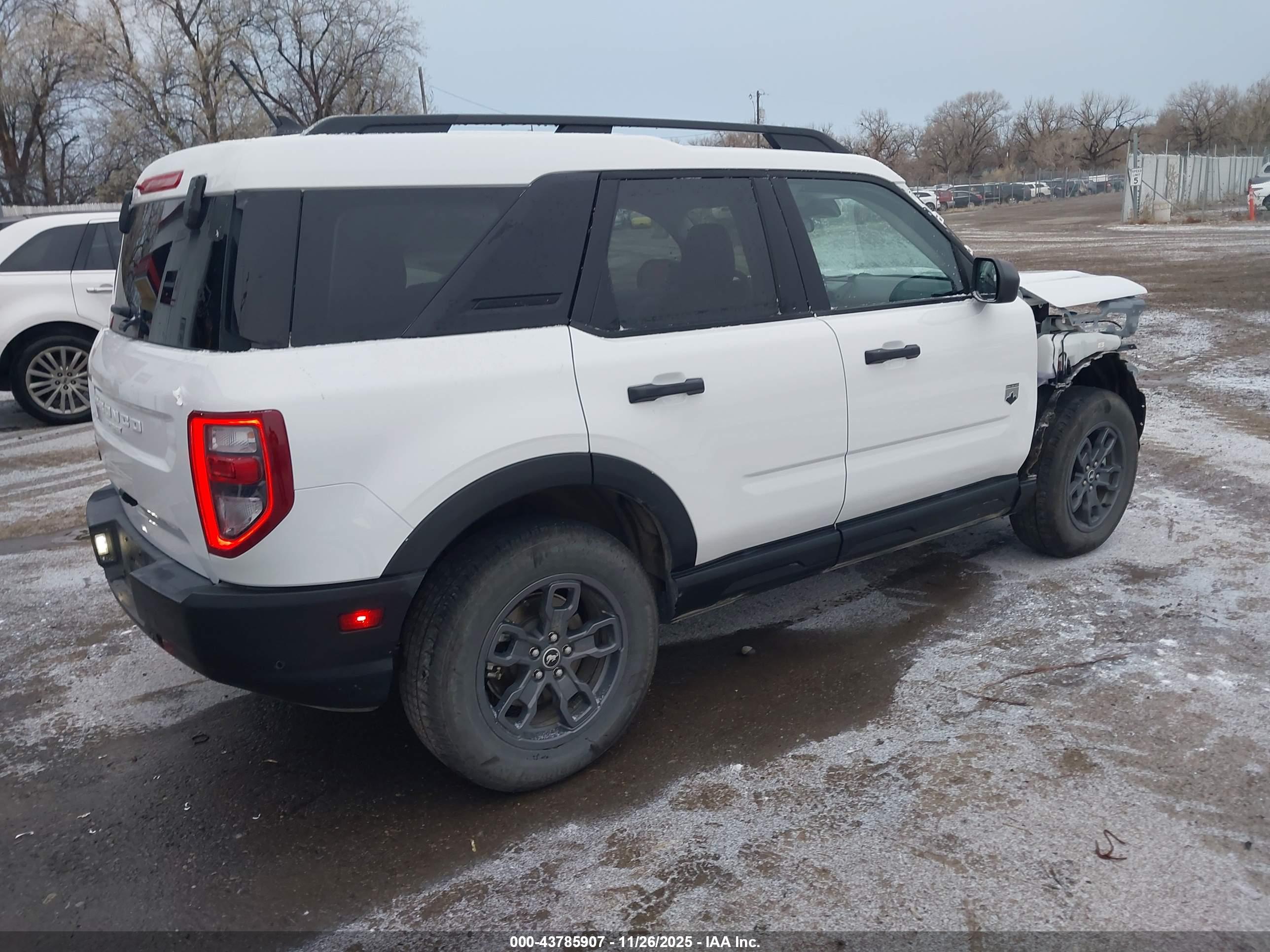 FORD BRONCO image 4