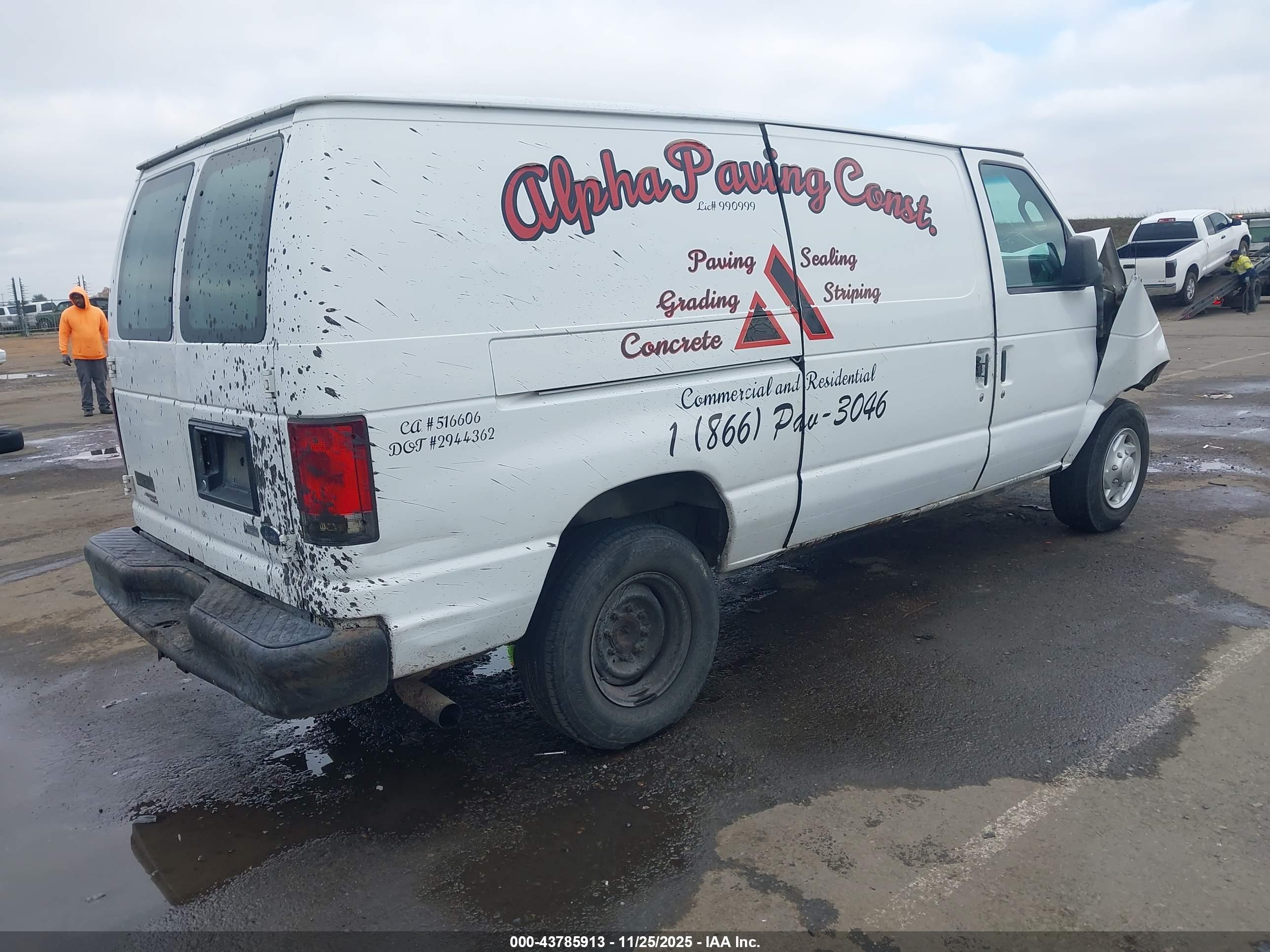 FORD E-250 image 4