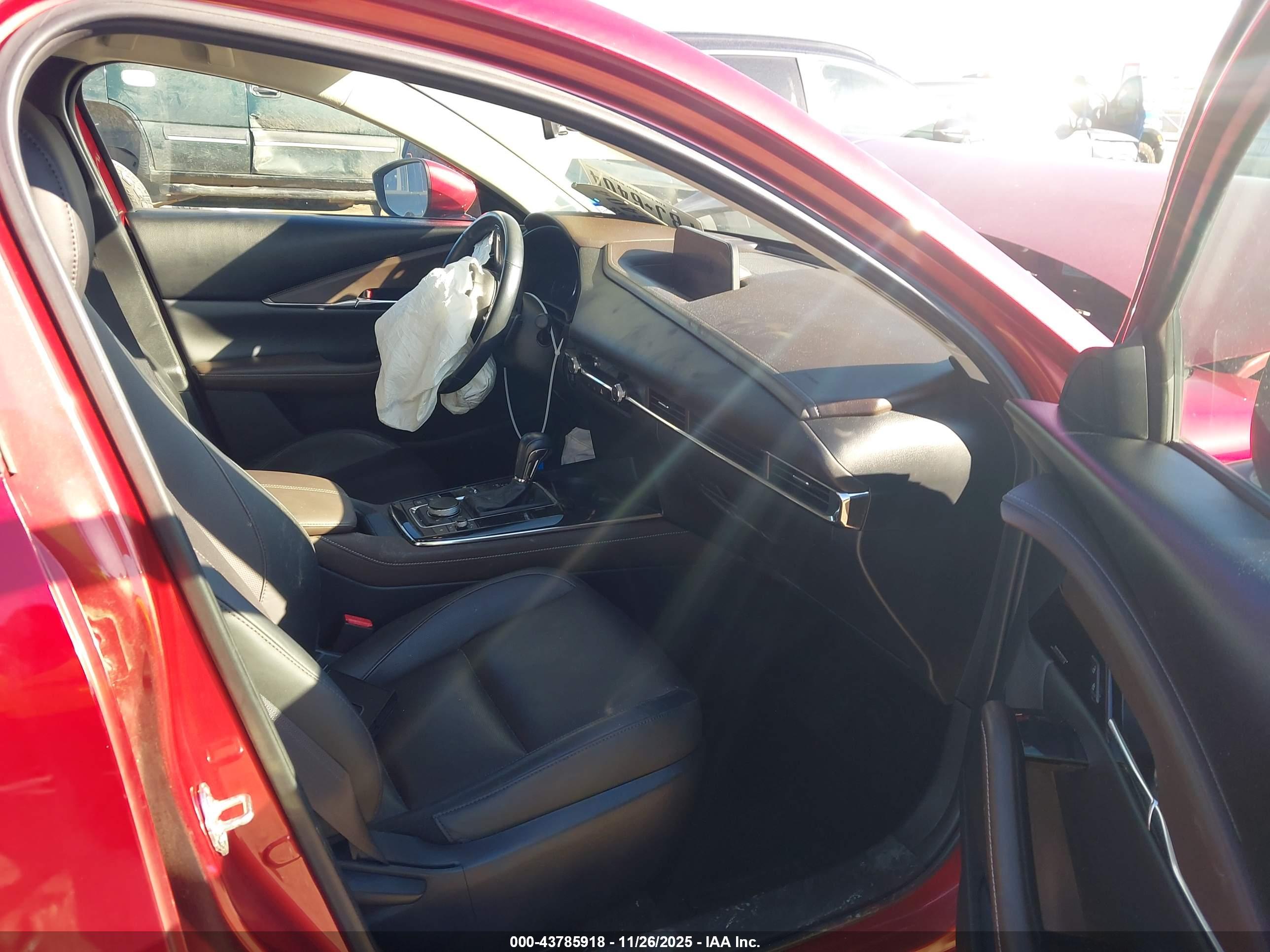 MAZDA CX-30 image 5