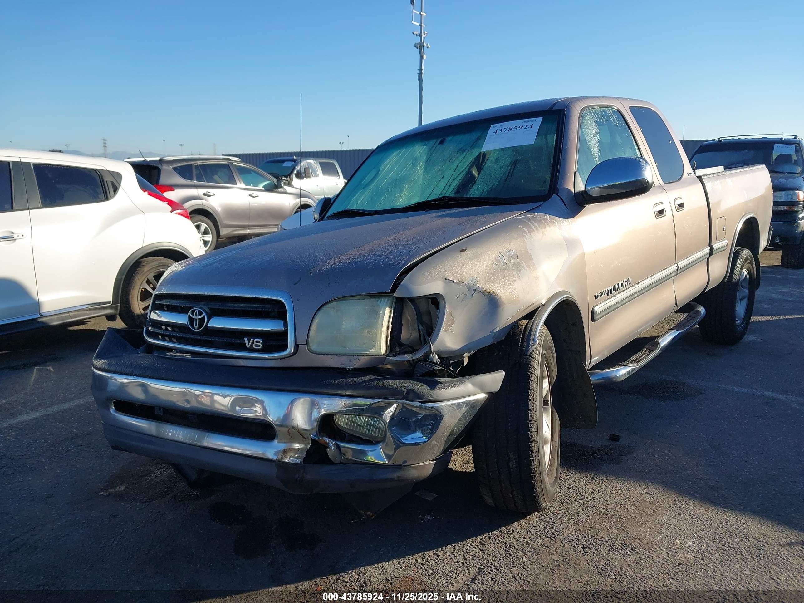 TOYOTA TUNDRA image 2