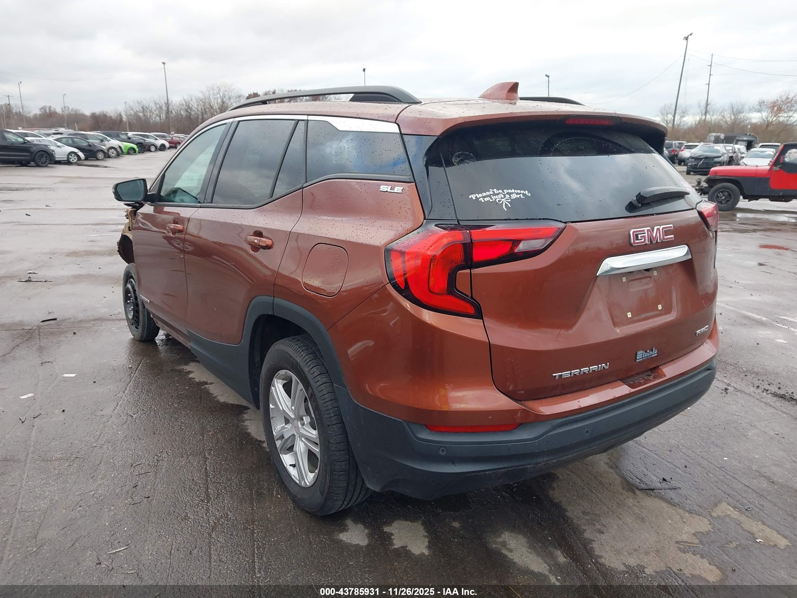 GMC TERRAIN image 3