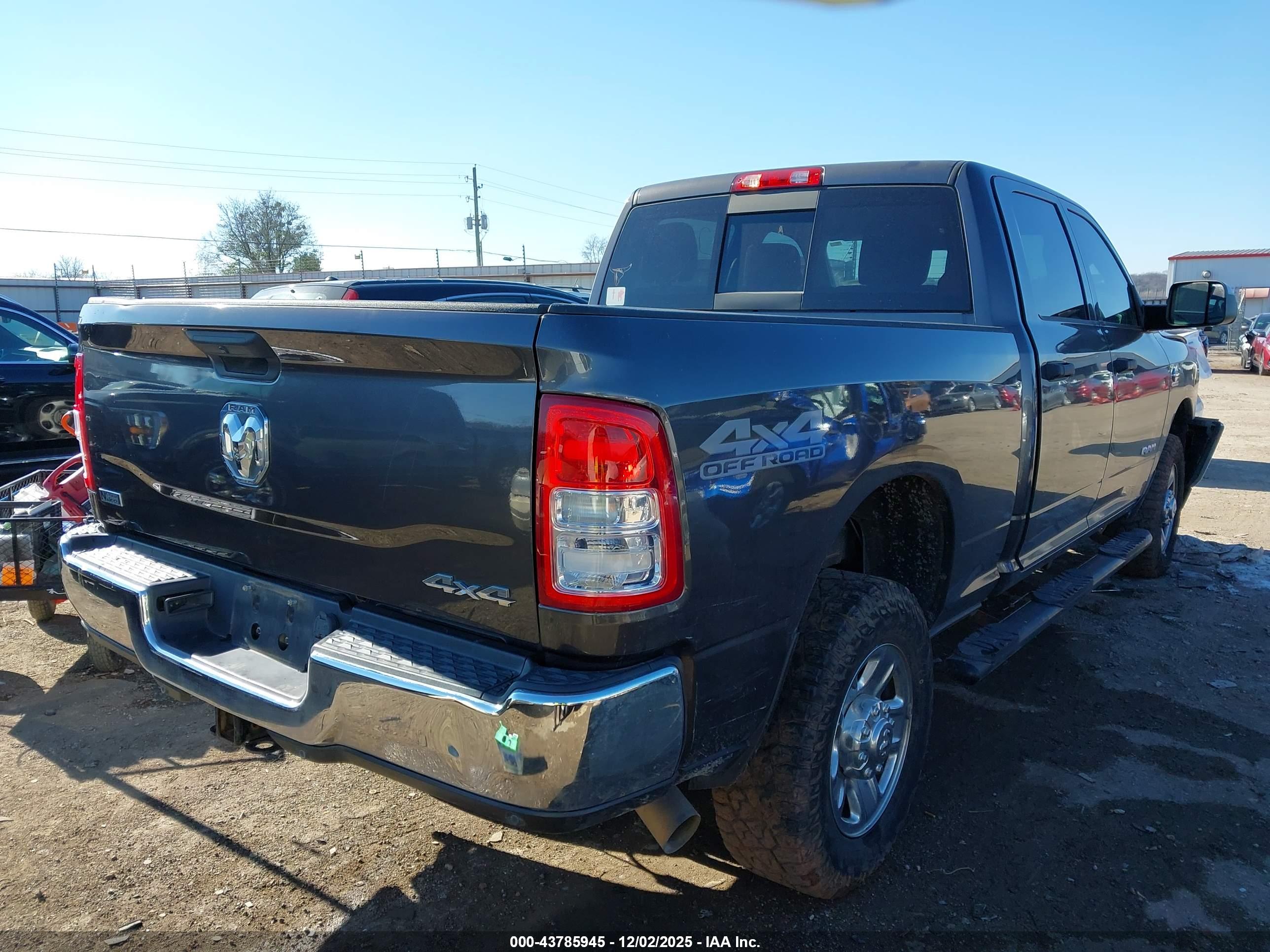 RAM 2500 image 4