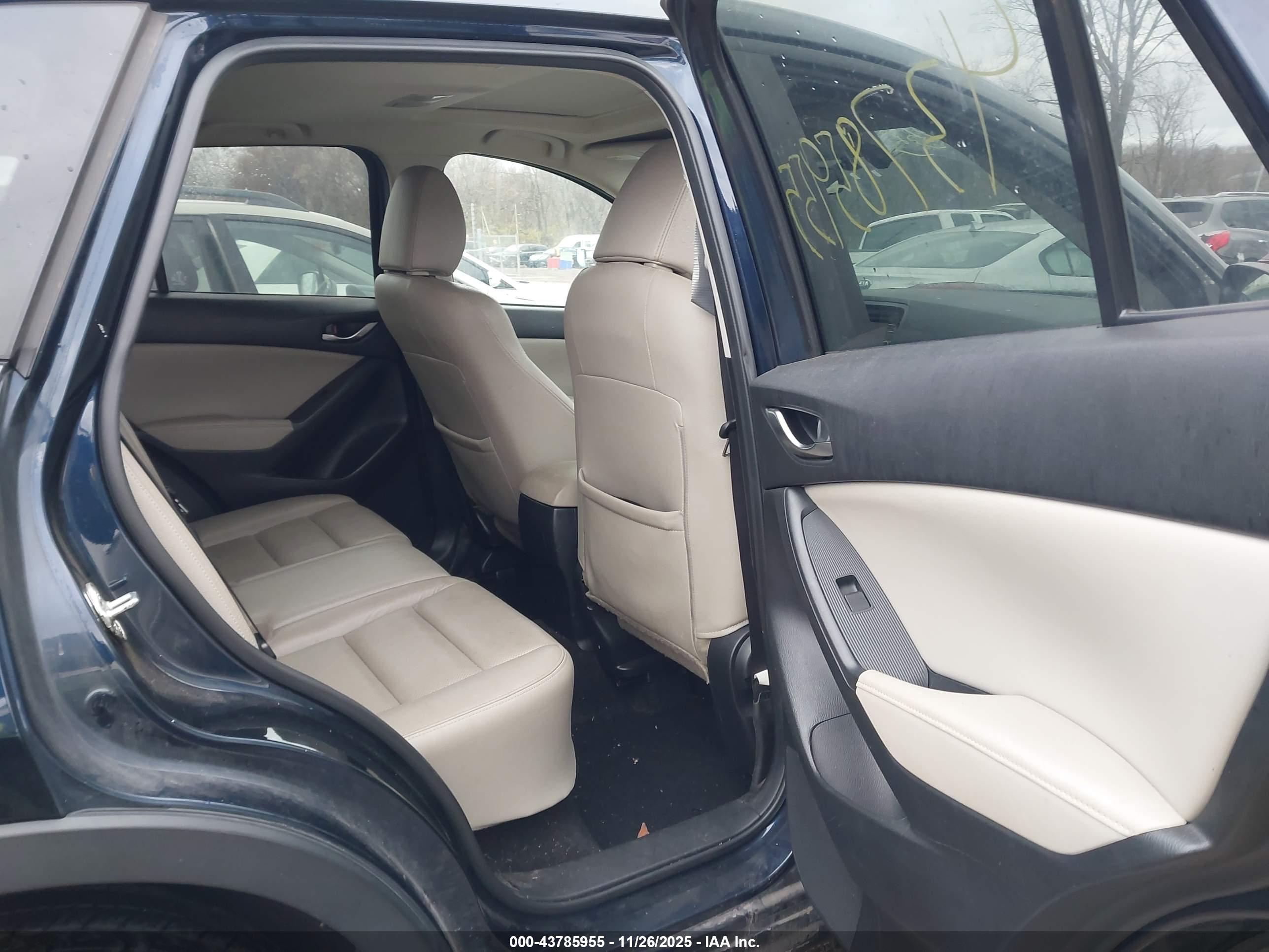 MAZDA CX-5 image 8