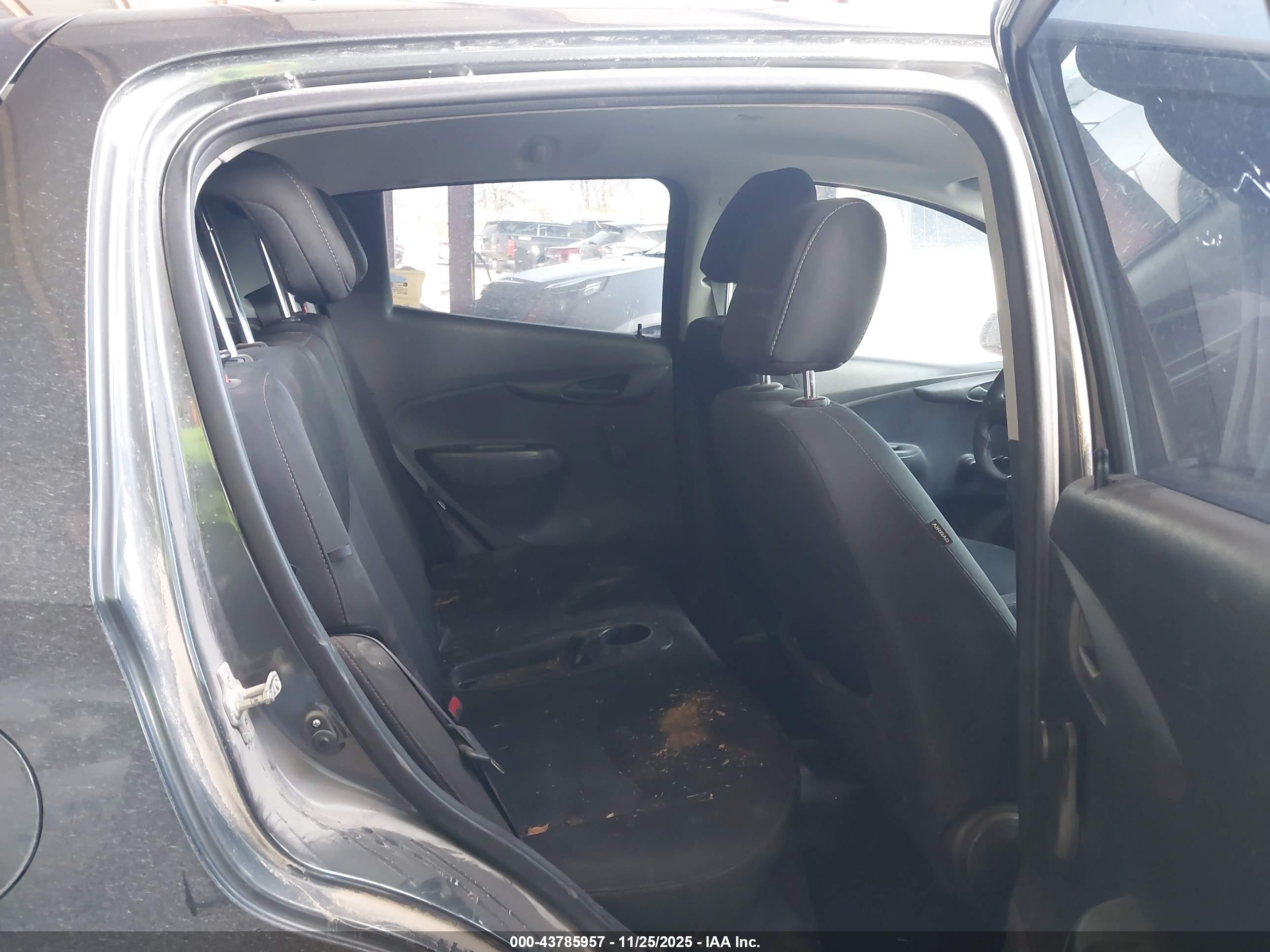CHEVROLET SPARK image 8