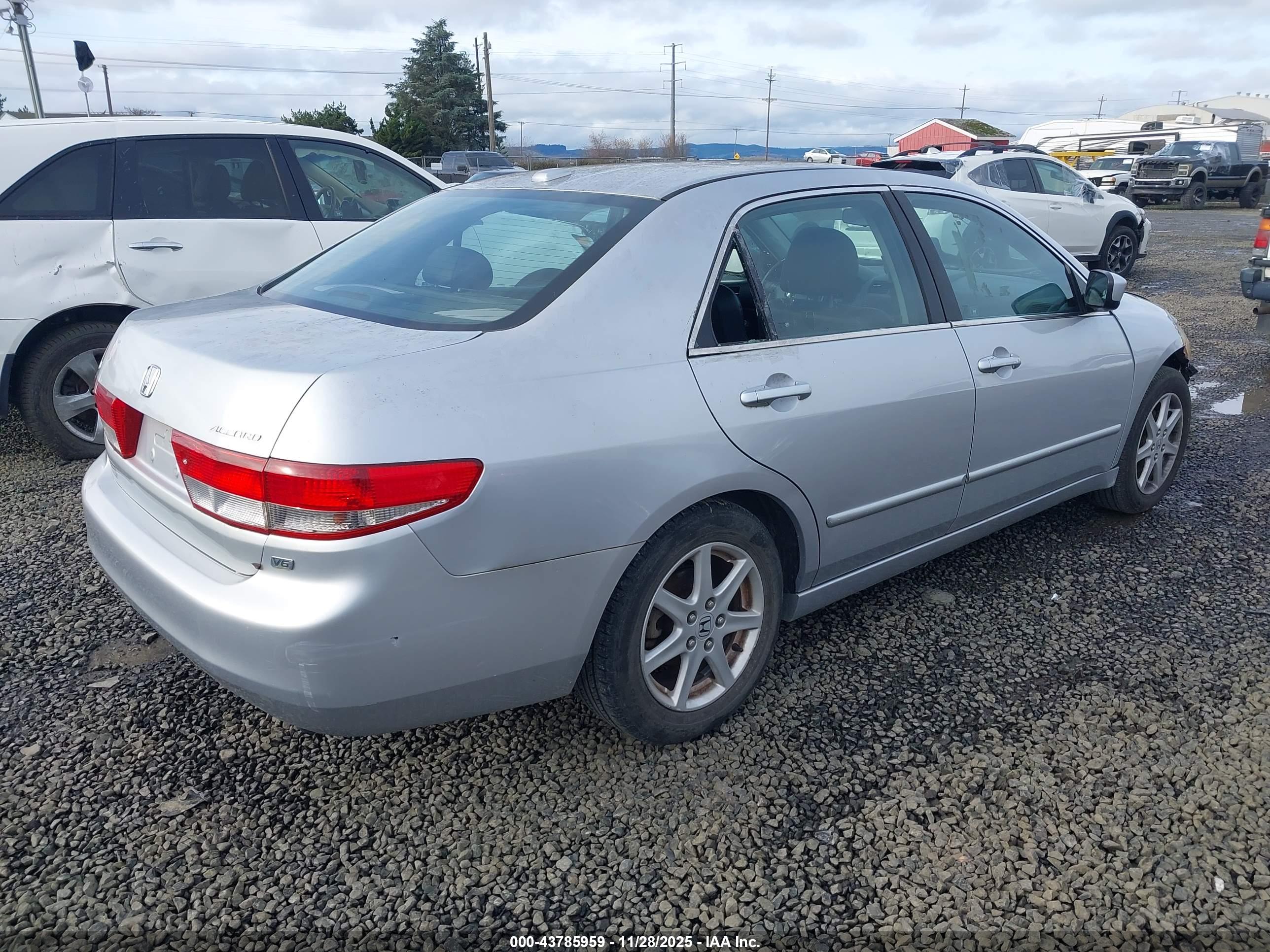 HONDA ACCORD image 4
