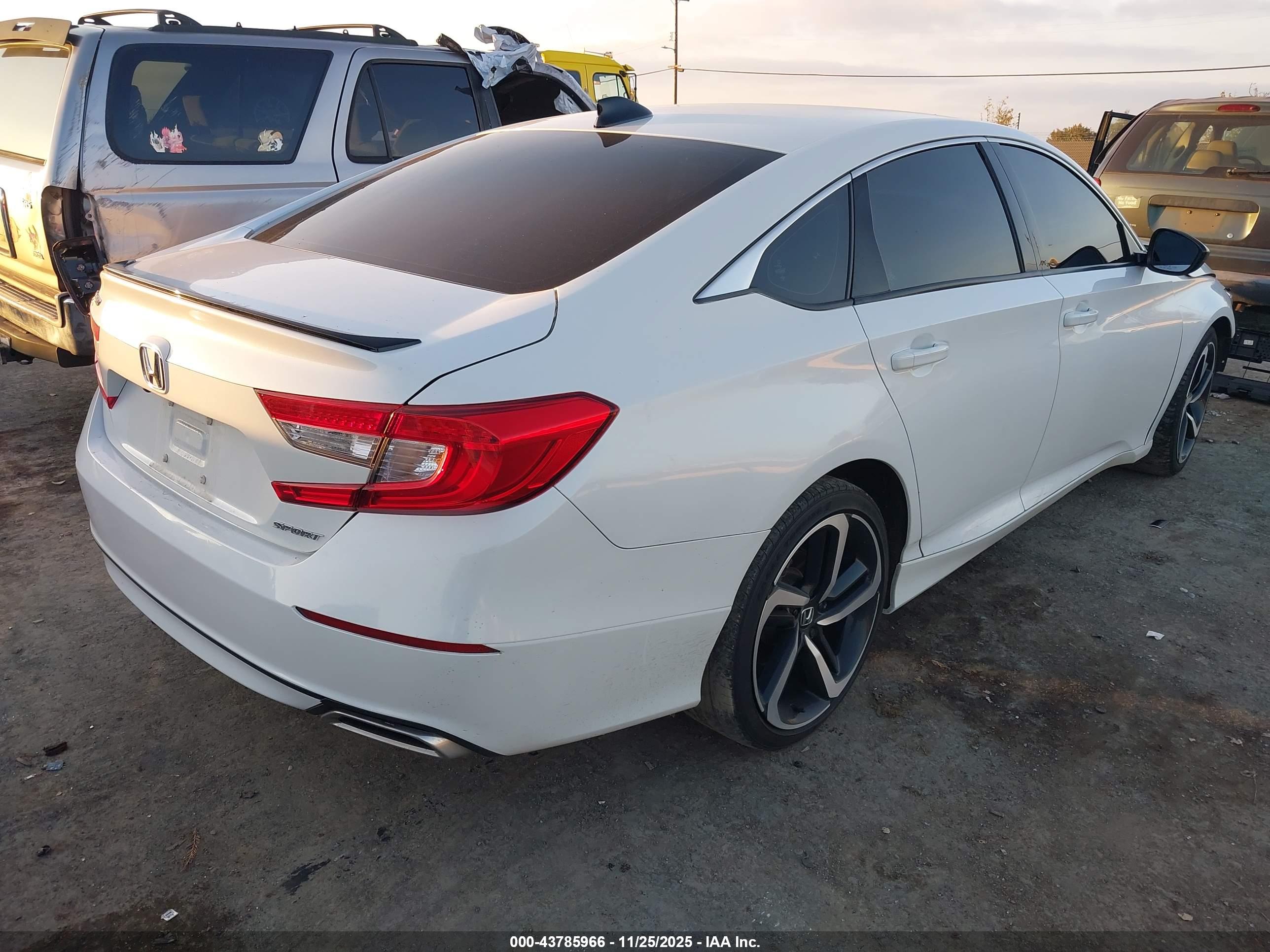 HONDA ACCORD image 4