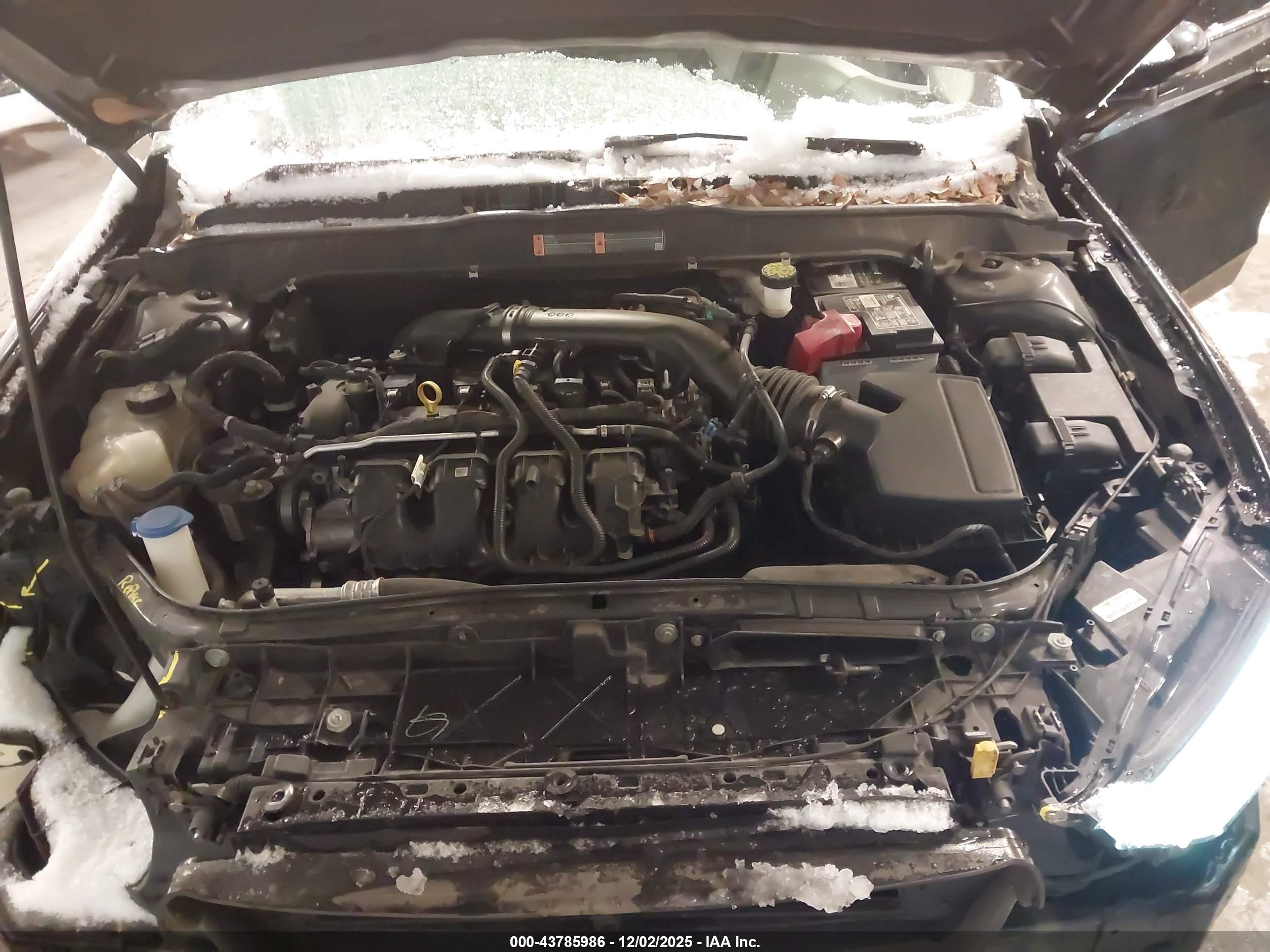 FORD FUSION image 10
