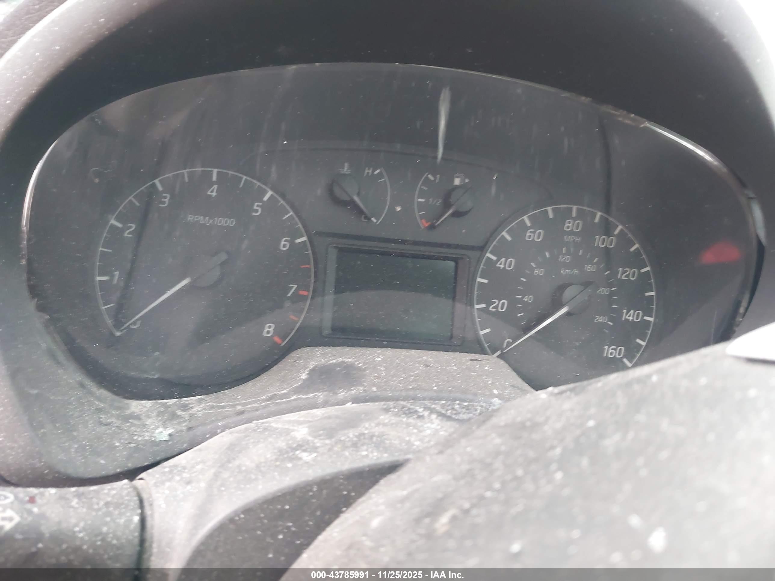 NISSAN SENTRA image 7