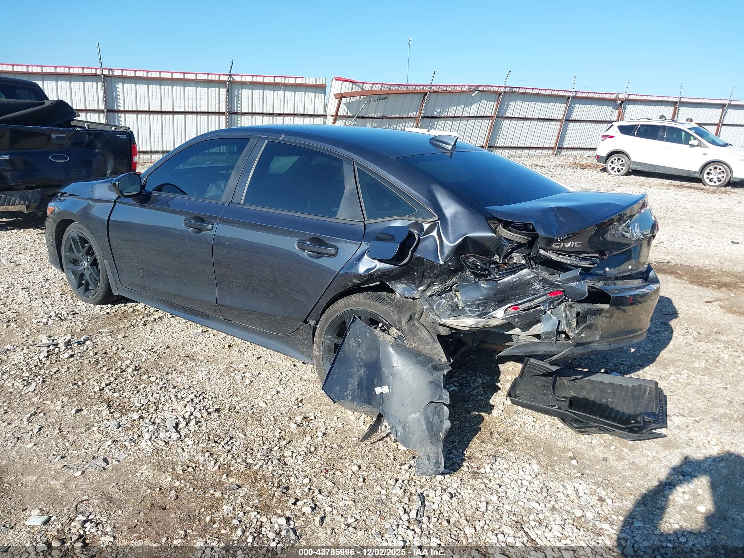 HONDA CIVIC image 3