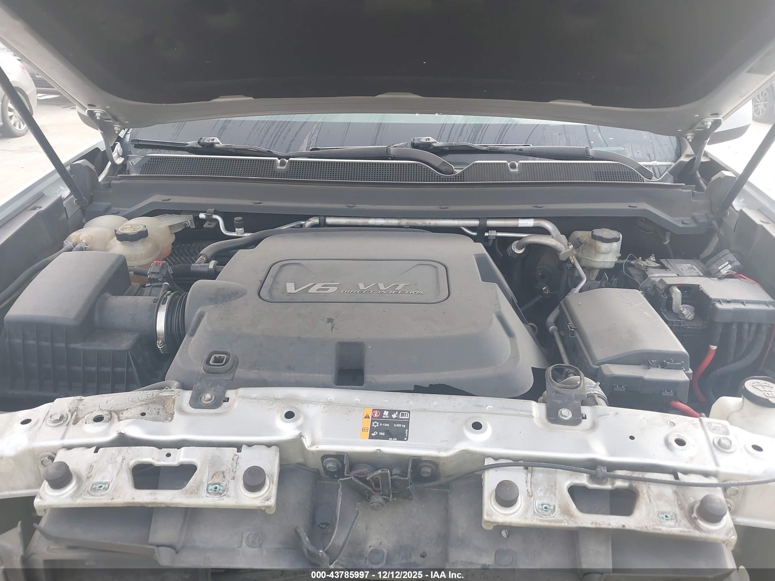 CHEVROLET COLORADO image 10