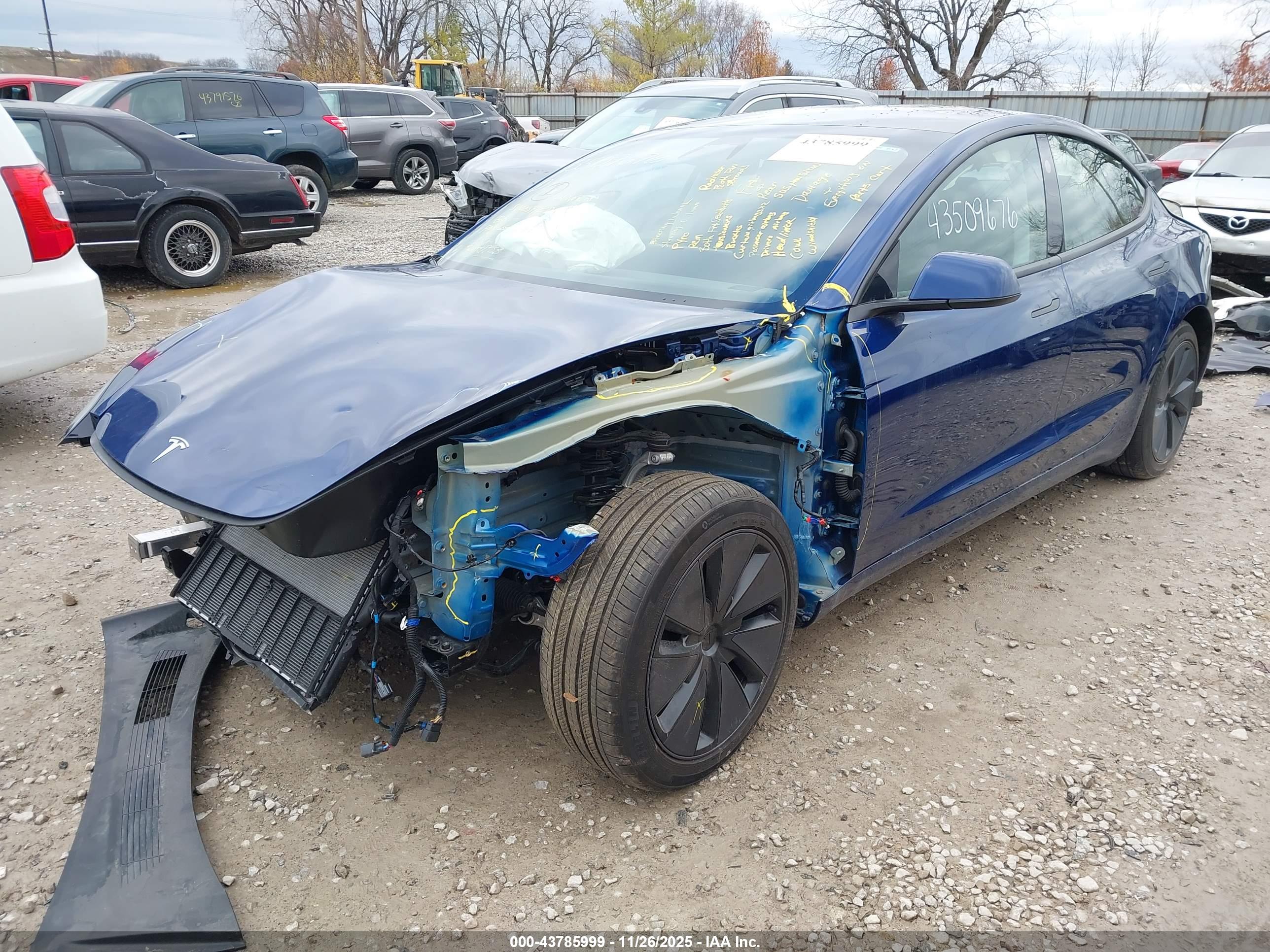 TESLA MODEL image 2