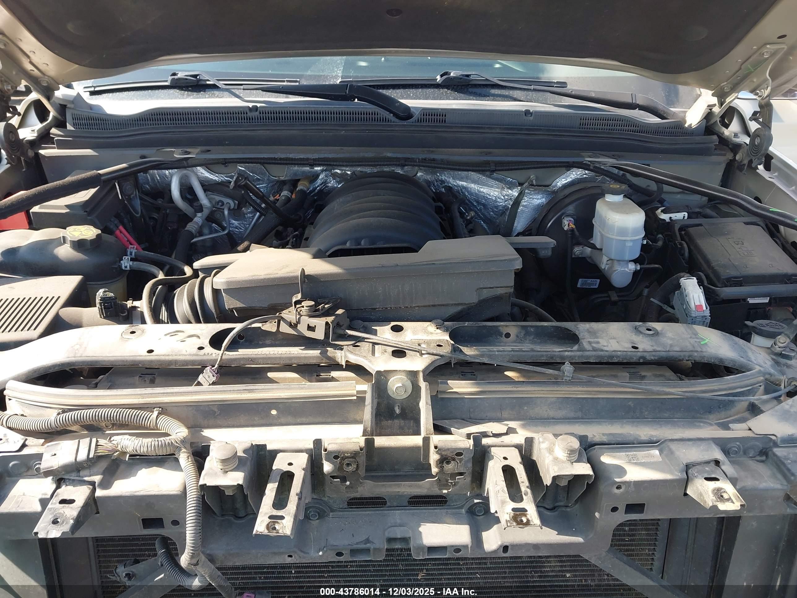 CHEVROLET TAHOE image 10