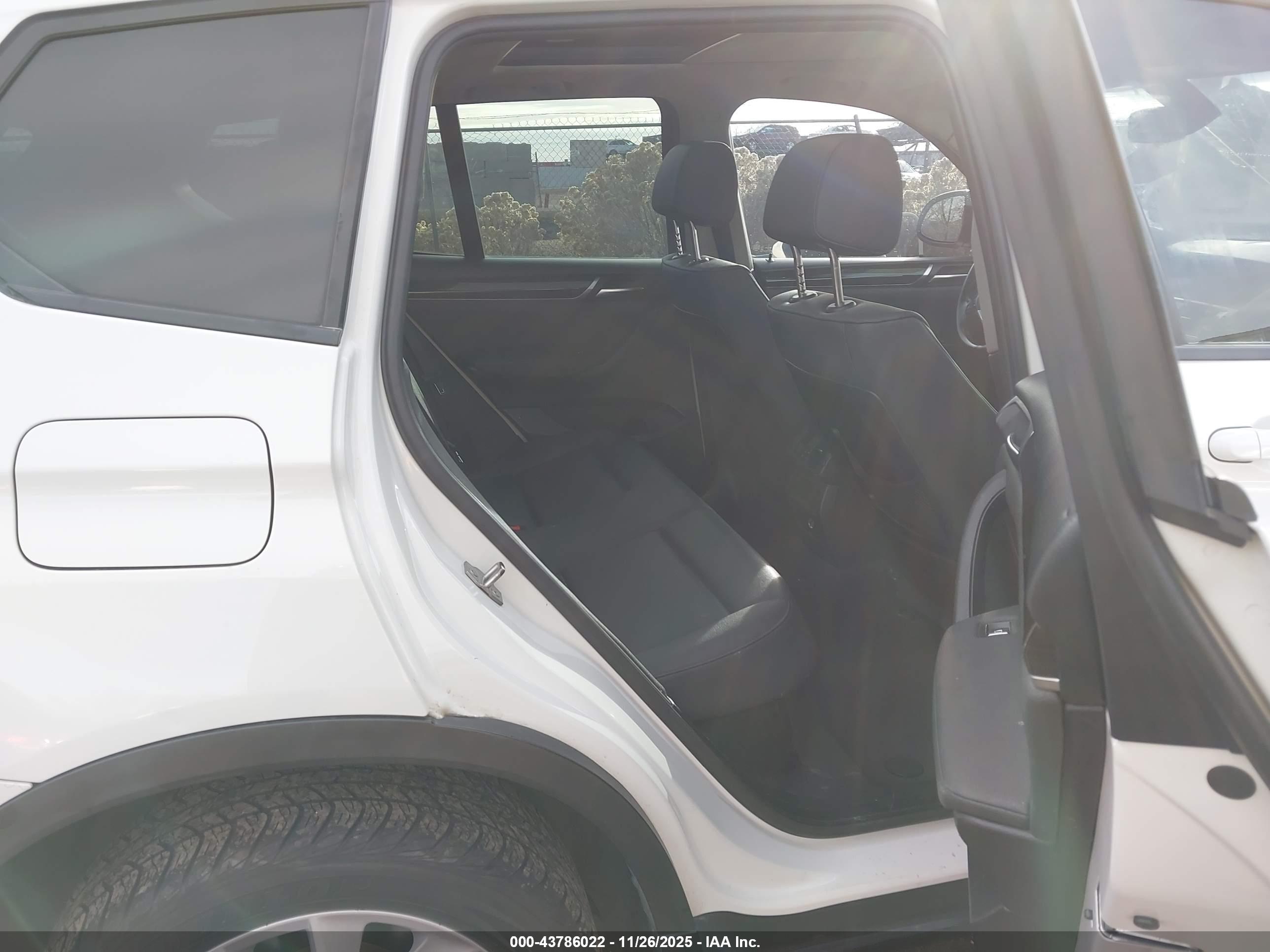 BMW X3 image 8