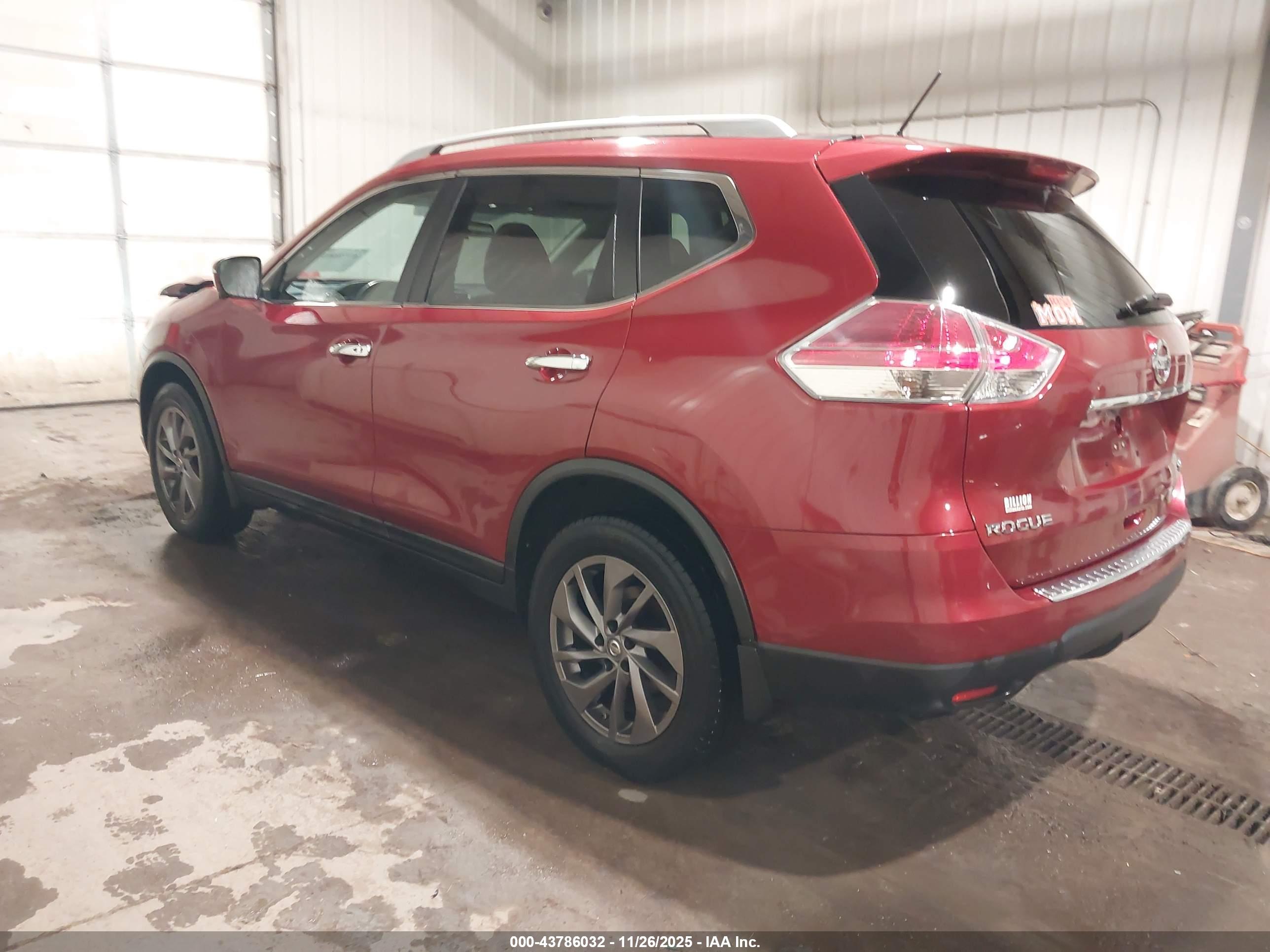 NISSAN ROGUE image 3