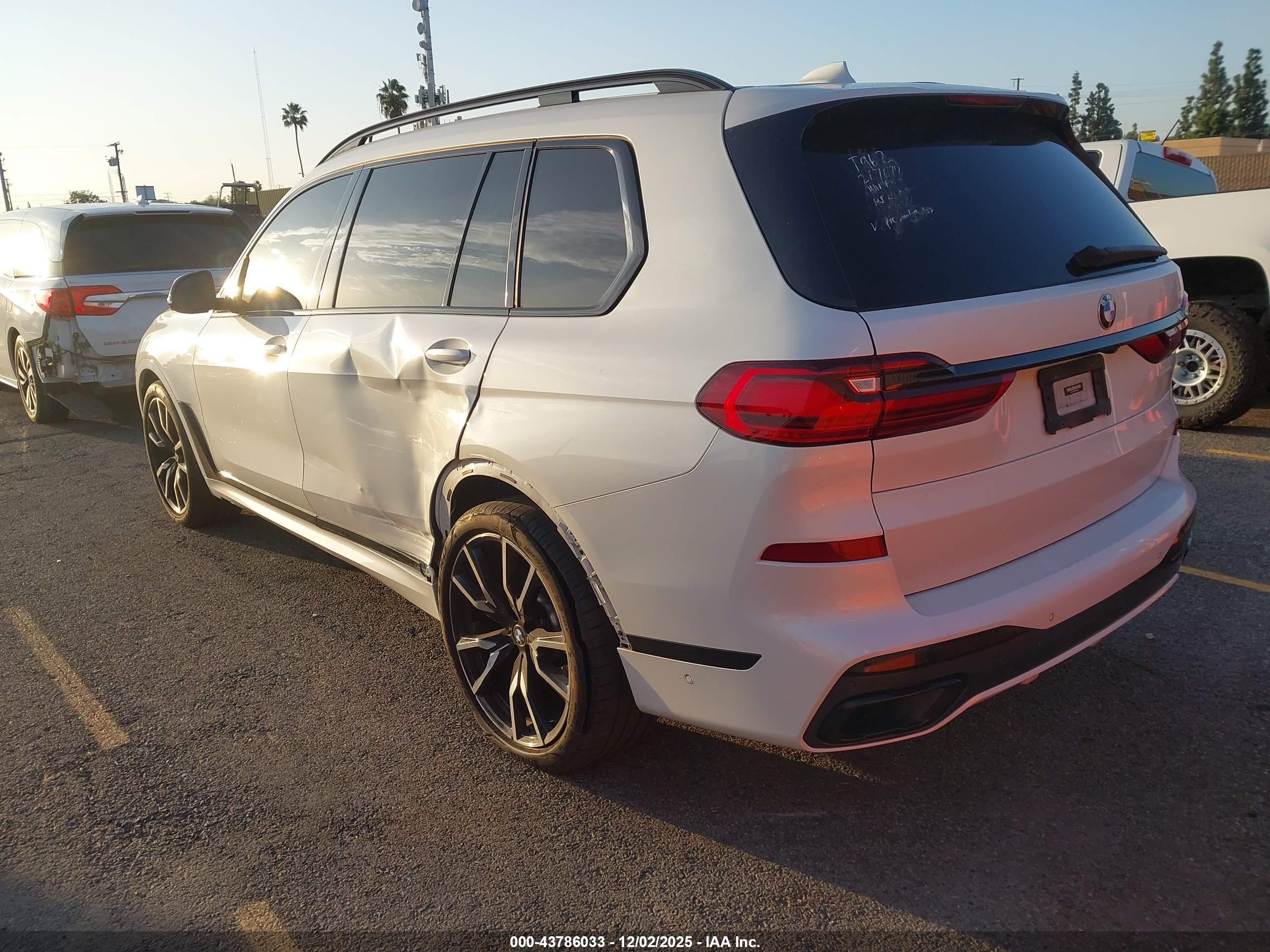 BMW X7 image 3