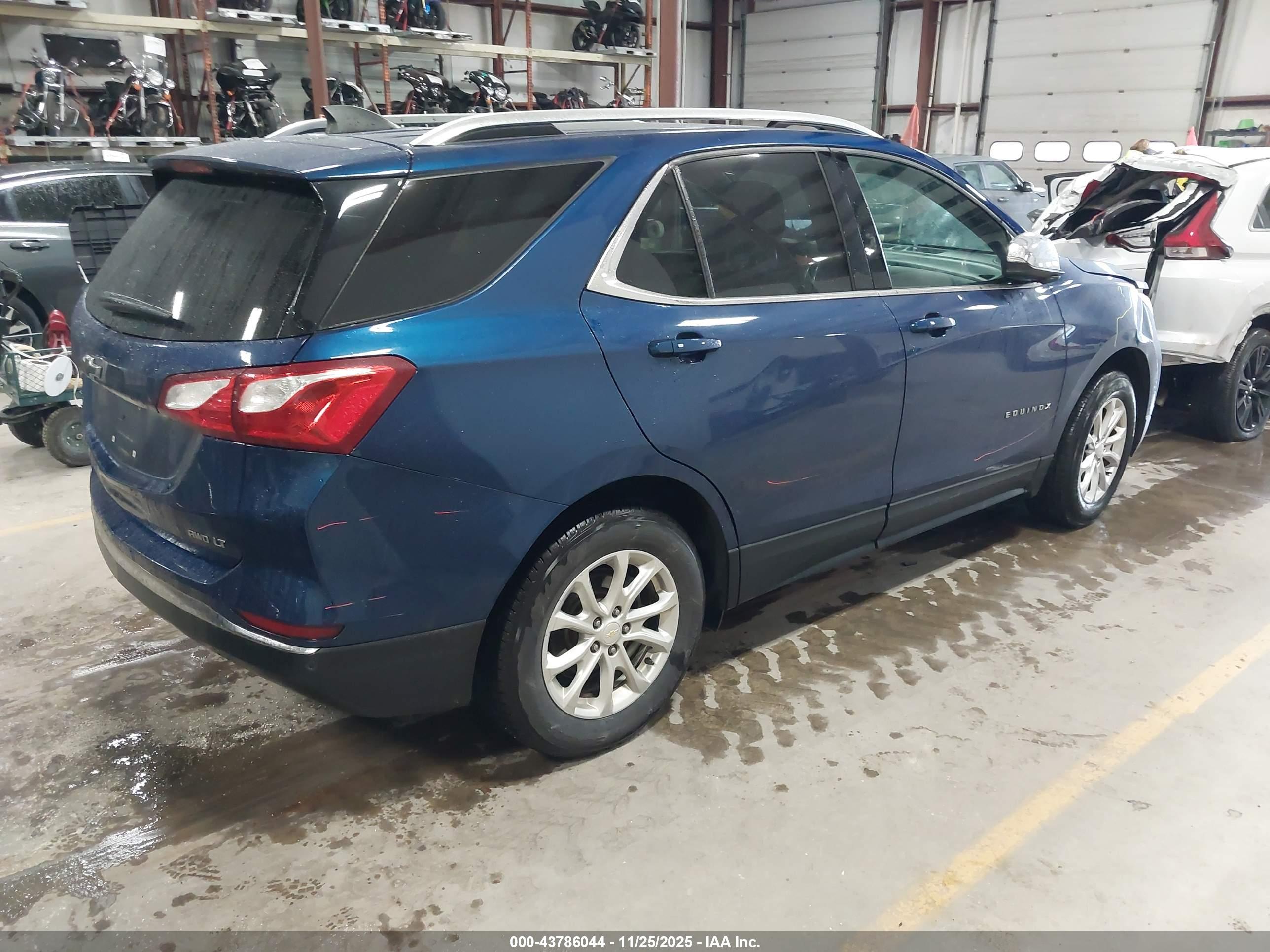 CHEVROLET EQUINOX image 4