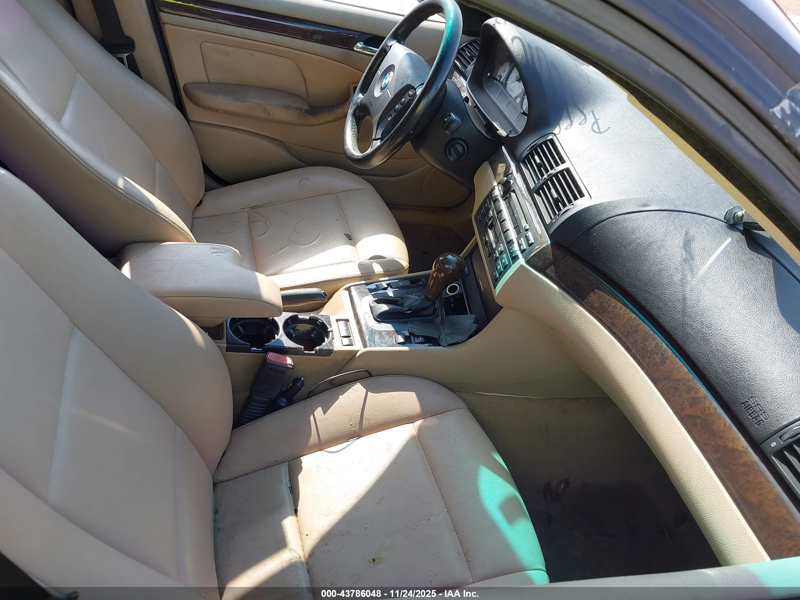 BMW 325I image 5