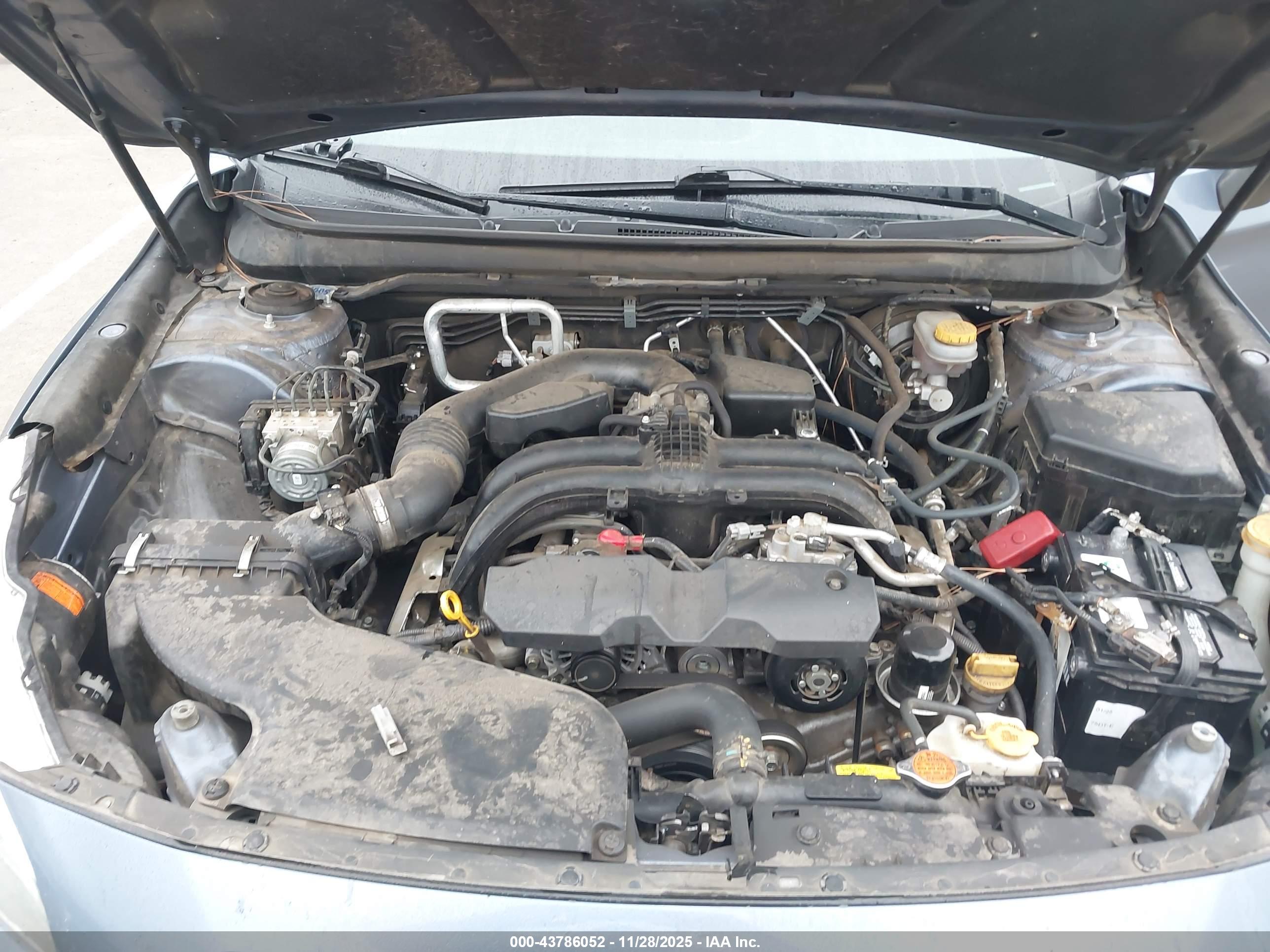 SUBARU OUTBACK image 10