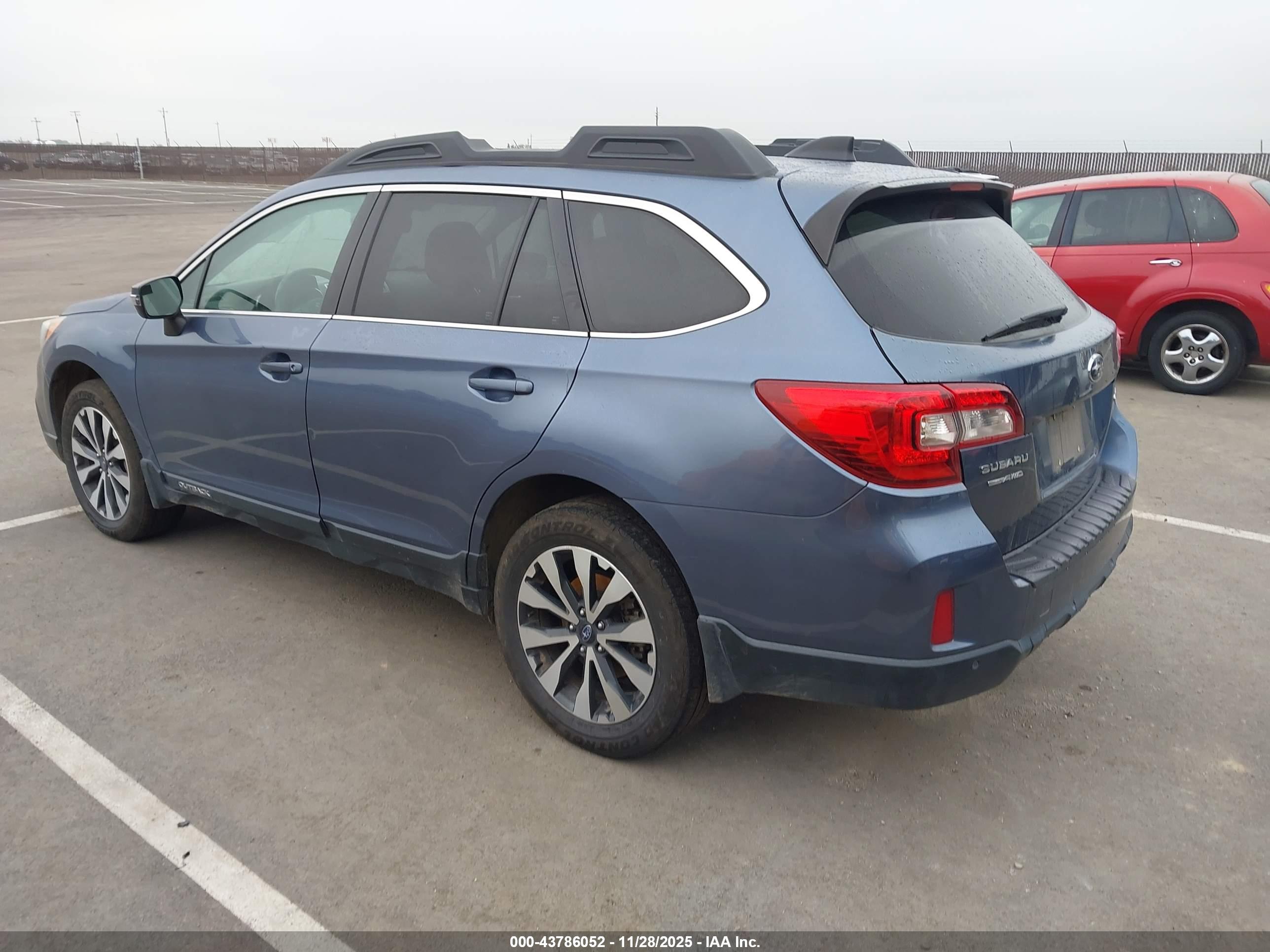 SUBARU OUTBACK image 3